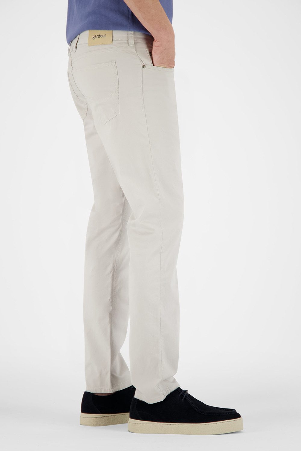 Atelier GARDEUR Straight-Jeans BILL-3-412941-81, grau, hellgrau Modern Fit Elastischer Baumwollmix aus Bio-Baumwolle für hohen Tragekomfort