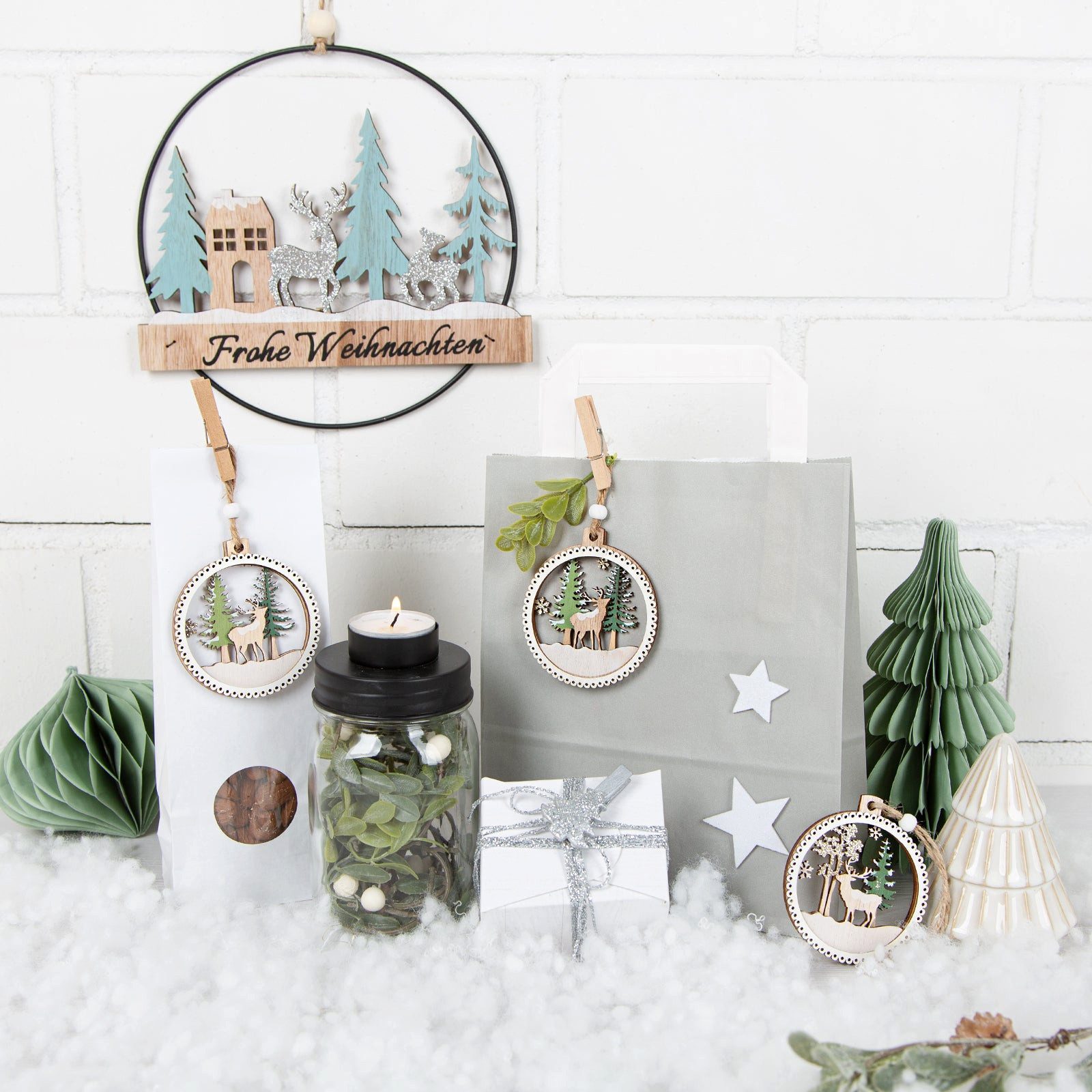 Logbuch-Verlag Dekofigur Türkranz aus Holz Frohe Weihnachten Deko Natur hel günstig online kaufen