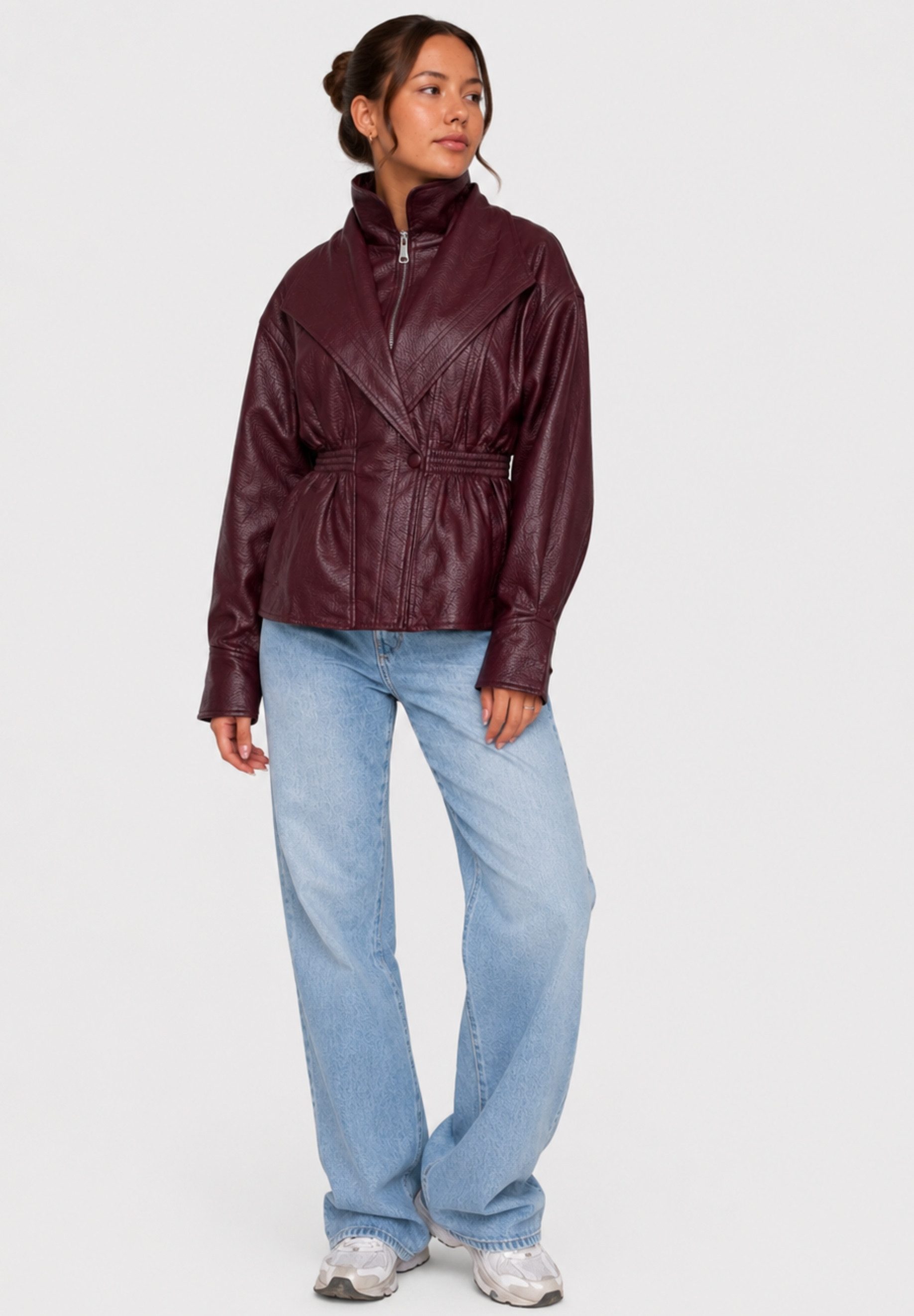 Cherry KoKo Bikerjacke Damen in Lederoptik mit Stehkragen und tailliertem Schnitt