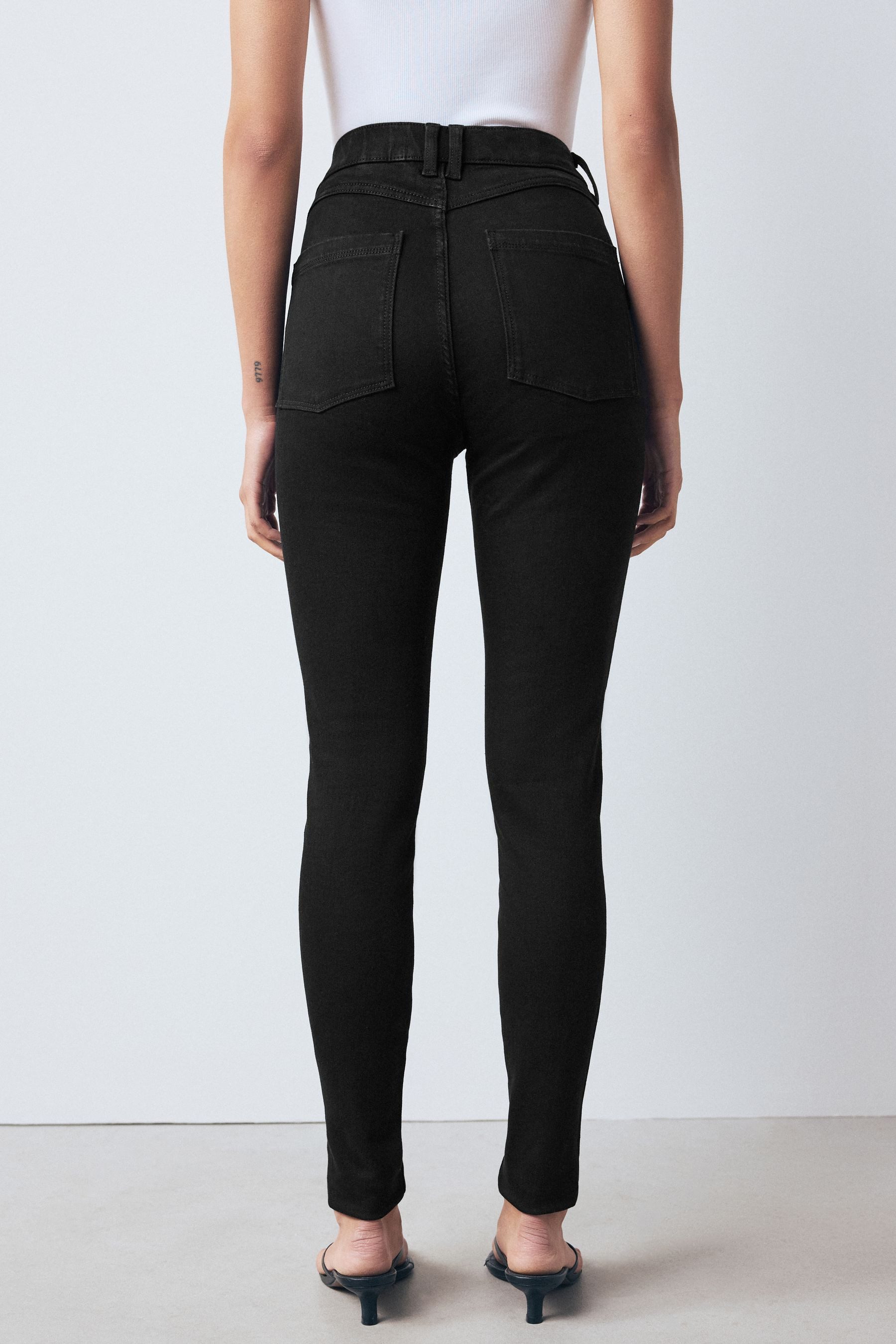 Next Skinny-fit-Jeans Skinny Fit FlexiFit Schlupfjeans, Kurzgröße (1-tlg)