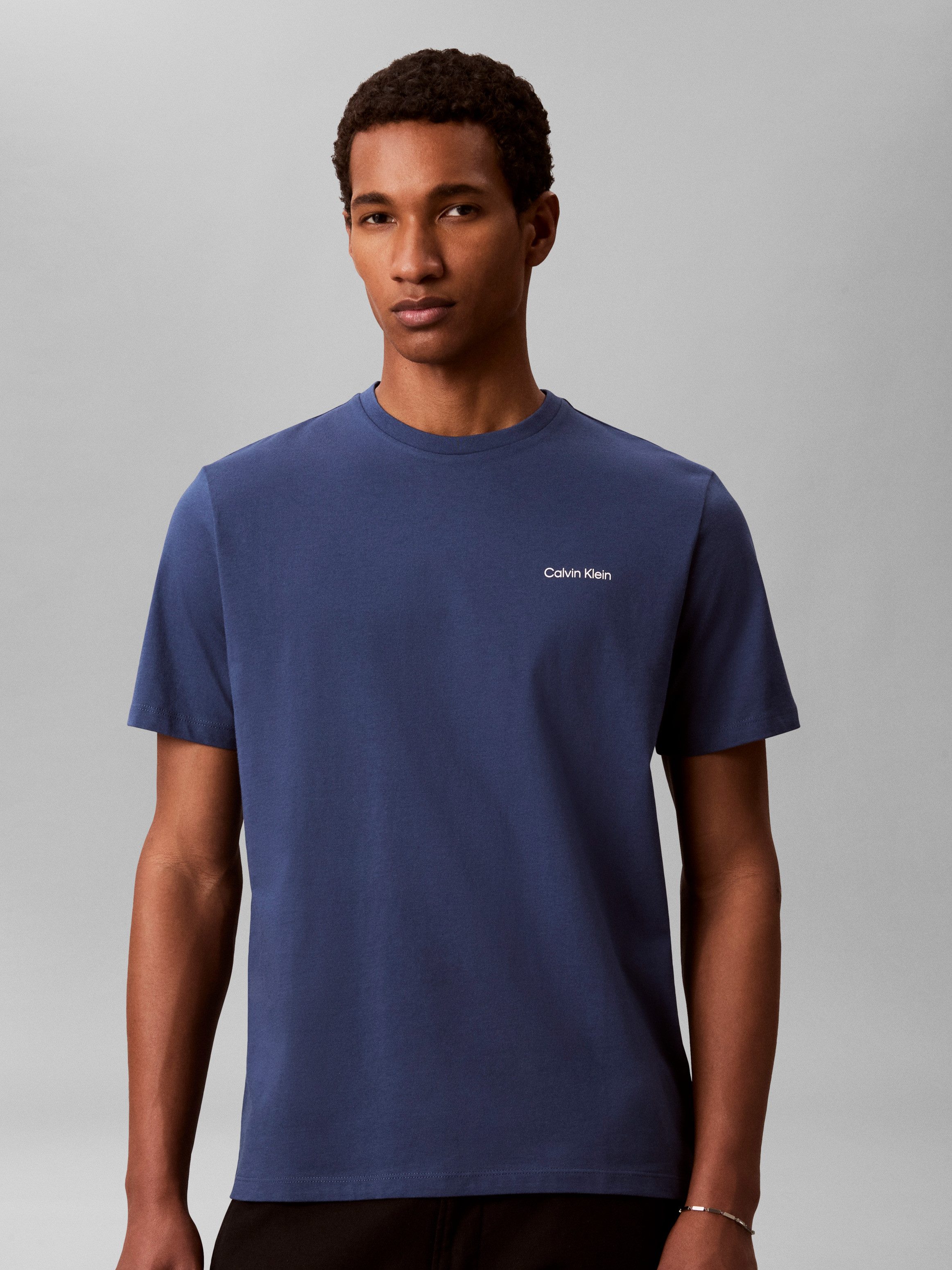 Calvin Klein T-Shirt SS MICRO LOGO CREWNECK TEE Regular fit mit Rundhalsausschnitt