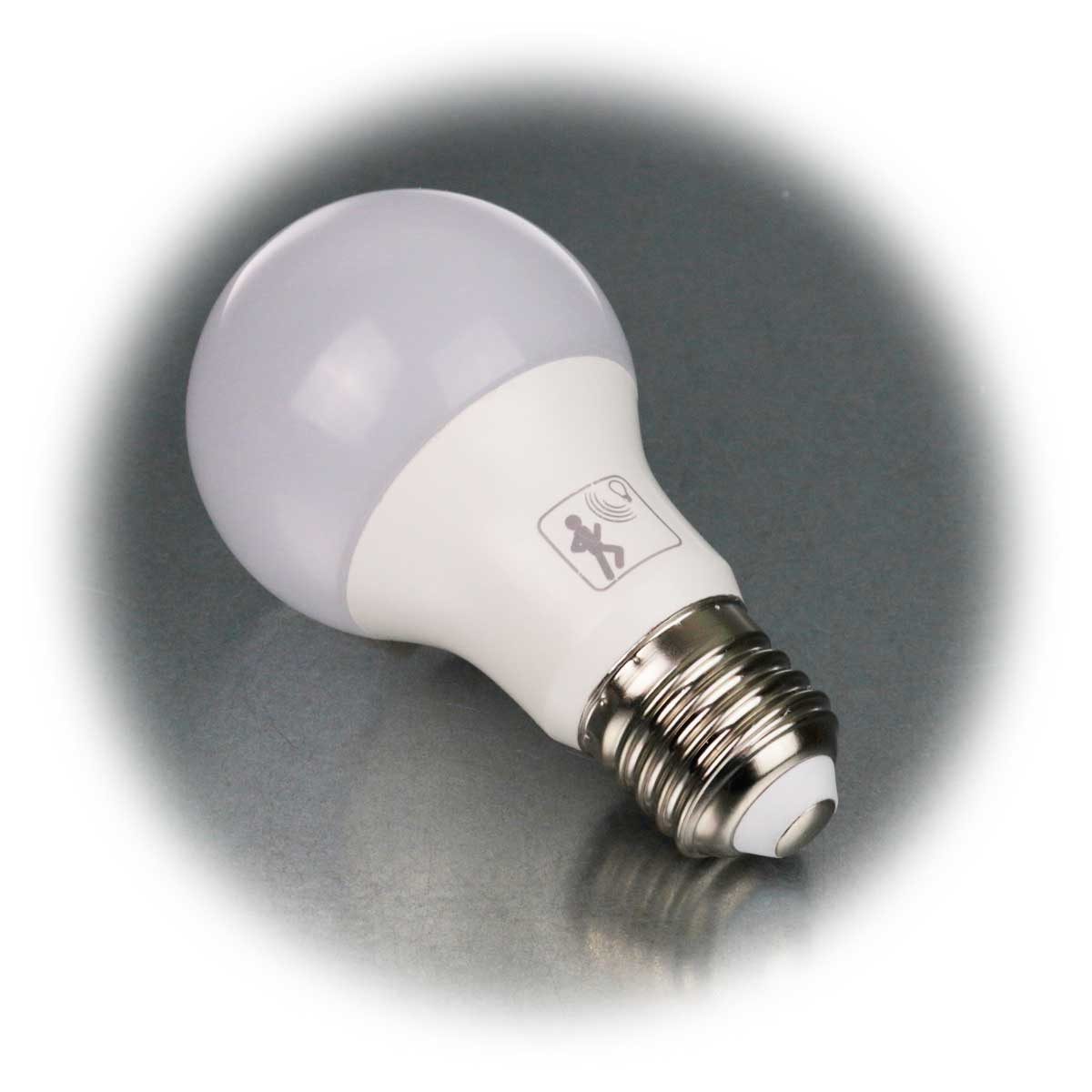 STAR TRADING LED-Leuchtmittel E27 Leuchtmittel mit Bewgungsmelder, 5W 470lm warm, warmweiß