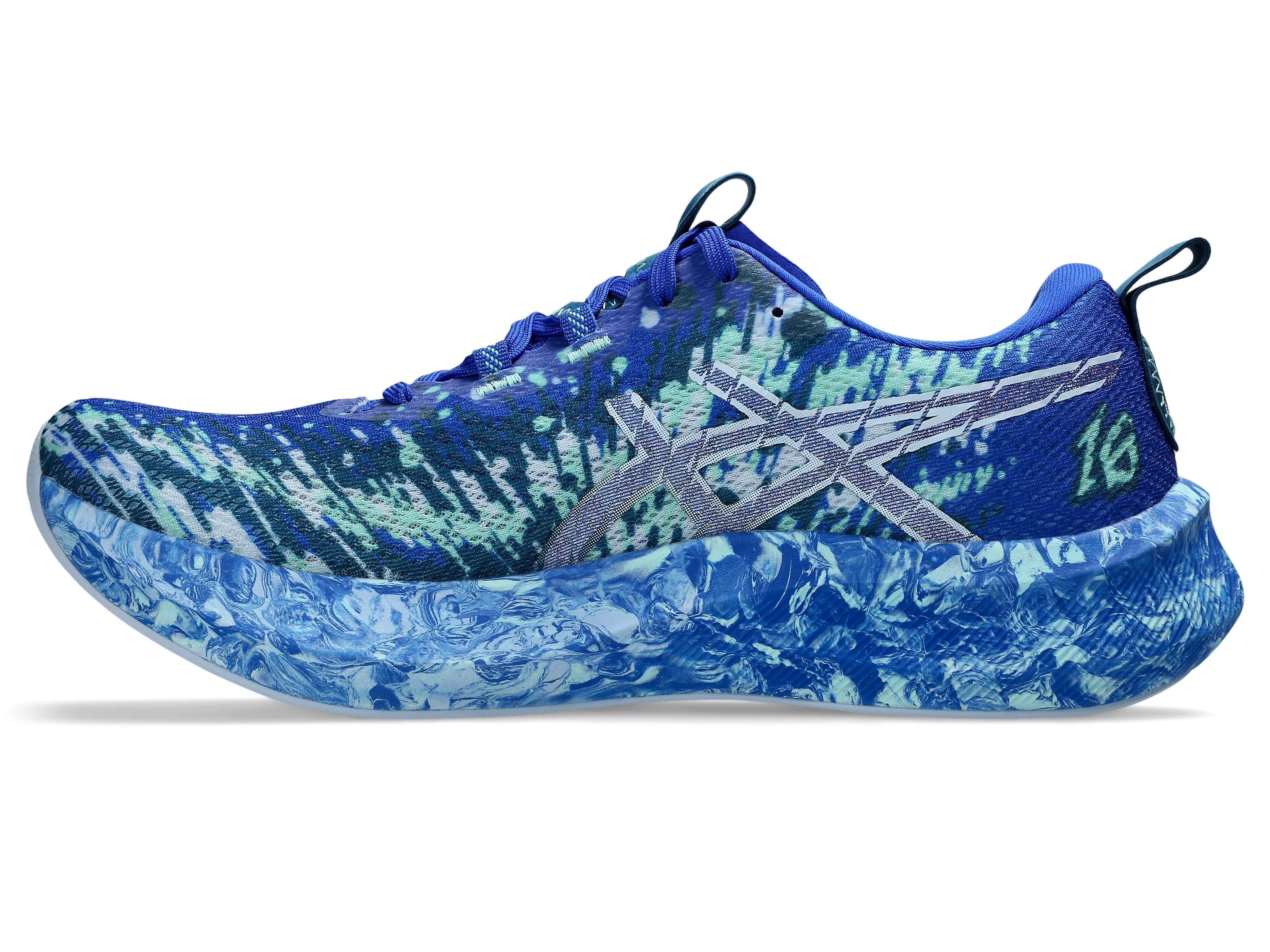 Asics NOOSA TRI 16 Laufschuh mit FF BLAST PLUS Dämpfung, mit Mesh-Obermaterial
