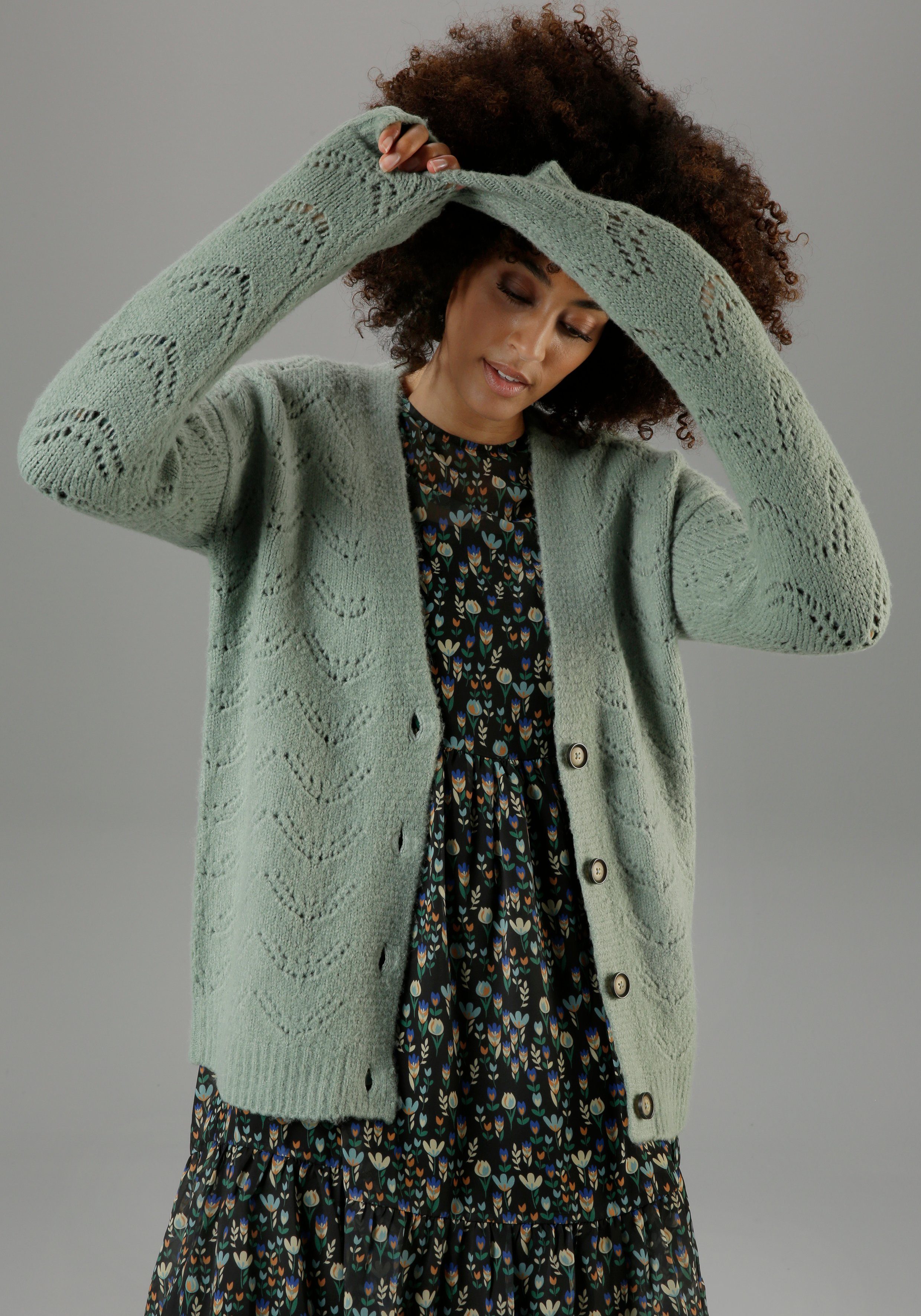 Aniston CASUAL jade mit Ajourstrickmuster Strickjacke