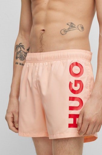 HUGO Badeshorts ABAS mit Logo-Print, Diese Badeshorts in sommerlichen  Farben sind ein Must-have für den Strand