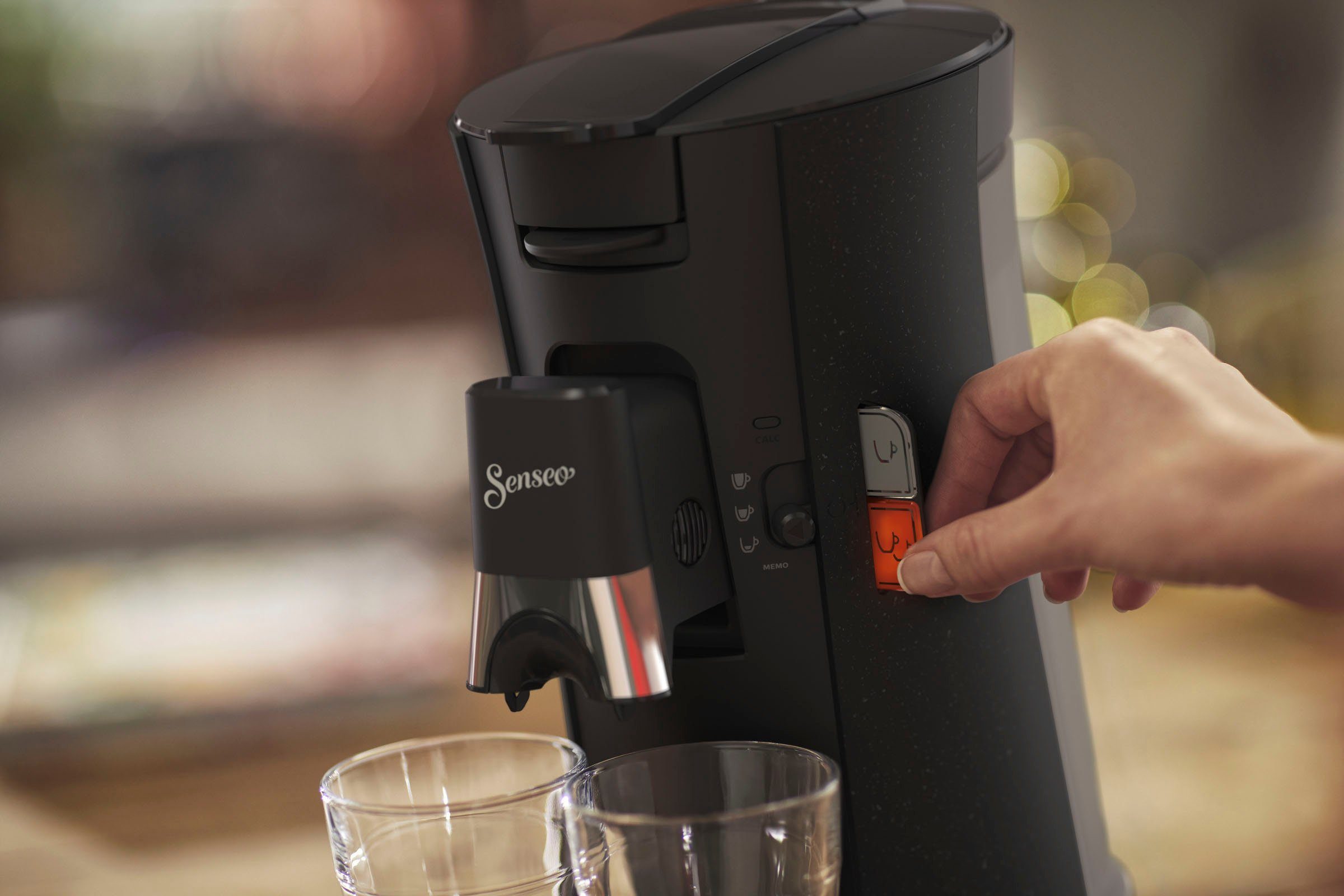 Philips Senseo Kaffeepadmaschine Select ECO 37% Memo-Funktion, aus Gratis-Zugaben €14,-UVP) +3 CSA240/20, recyceltem (Wert Kaffeespezialitäten, Plastik