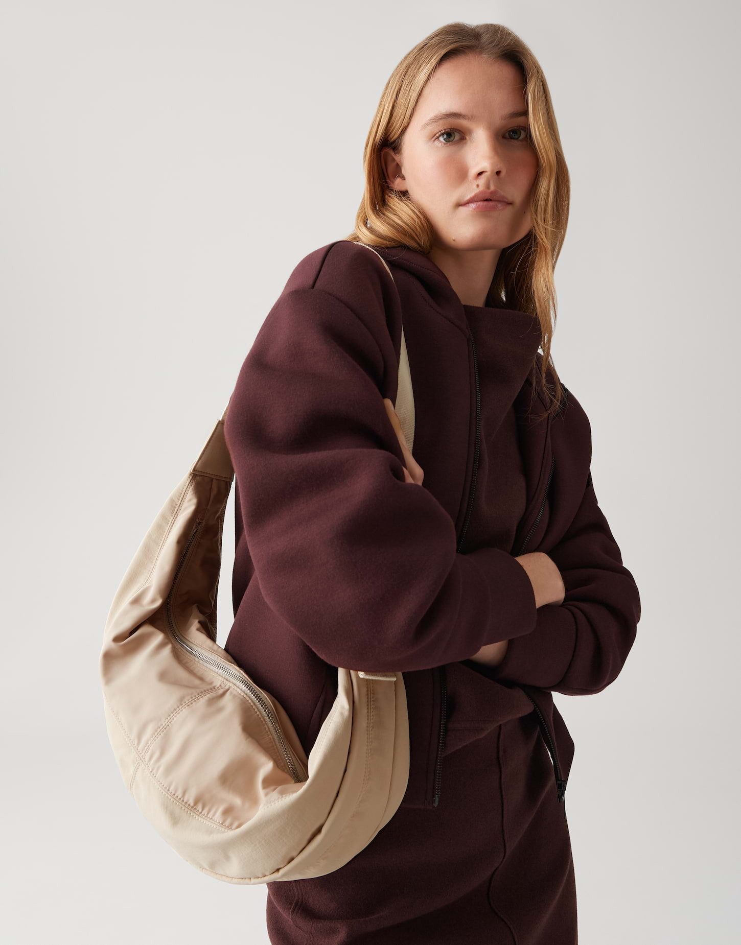 OPUS Umhängetasche ALOME im Halfmoon Shape, one size, Halbmond-Form