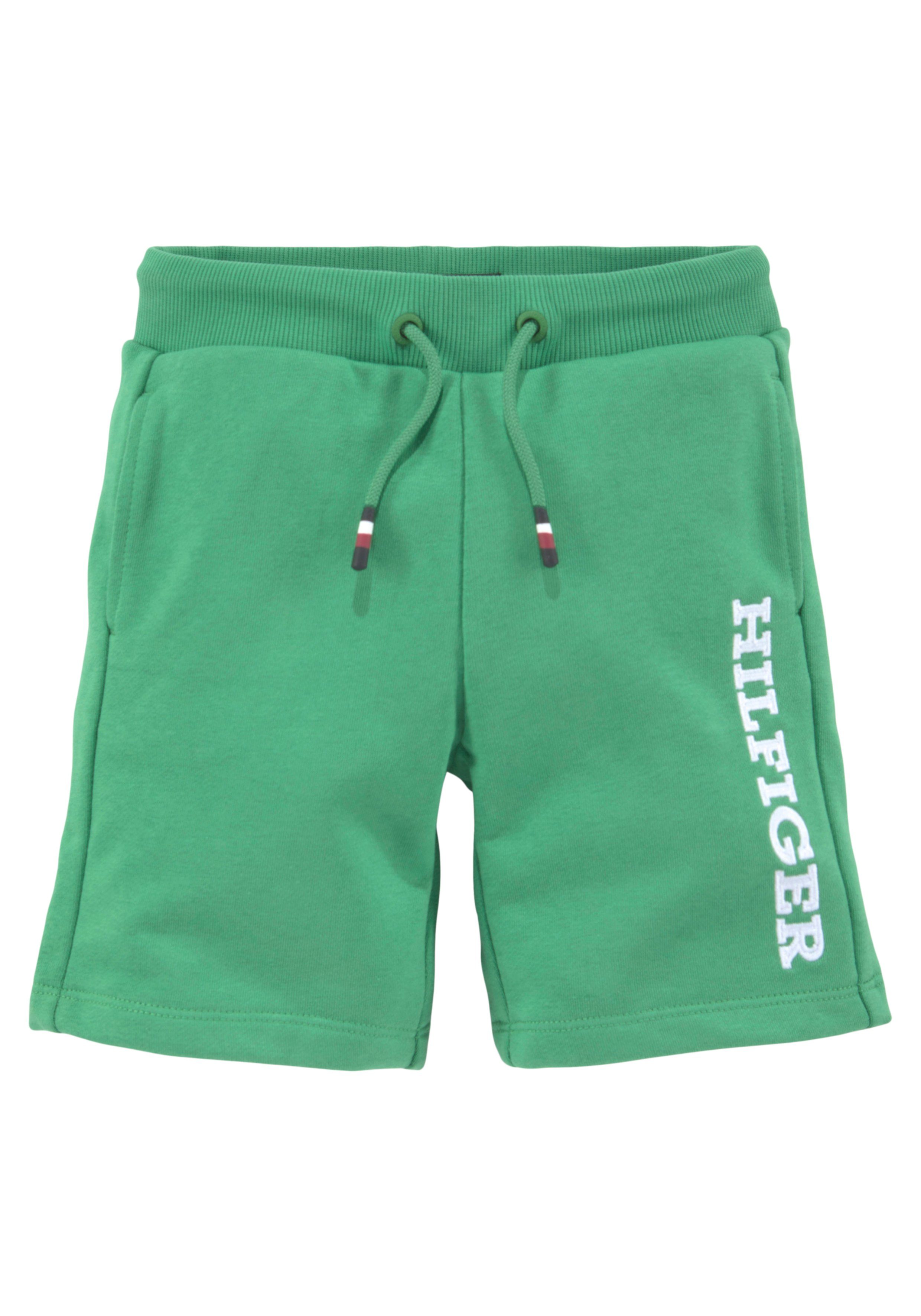 Green modischem Logoschriftzug Tommy MONOTYPE SWEATSHORTS mit Hilfiger Sweatshorts Coastal