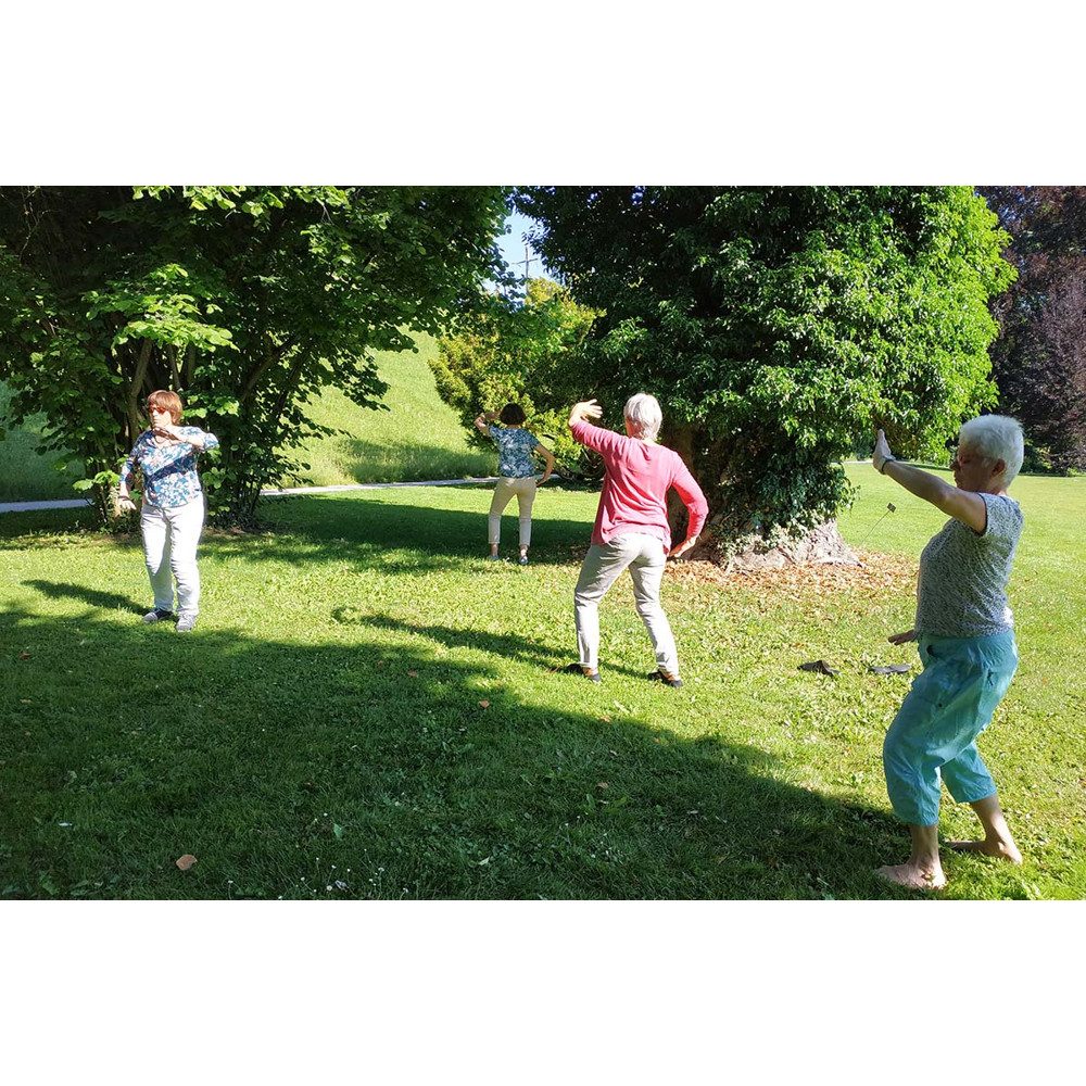 Jochen Schweizer Erlebnisgutschein Qi Gong im Kanton Basel (3x90 min), Ruhige Qi Gong Auszeit in Basel