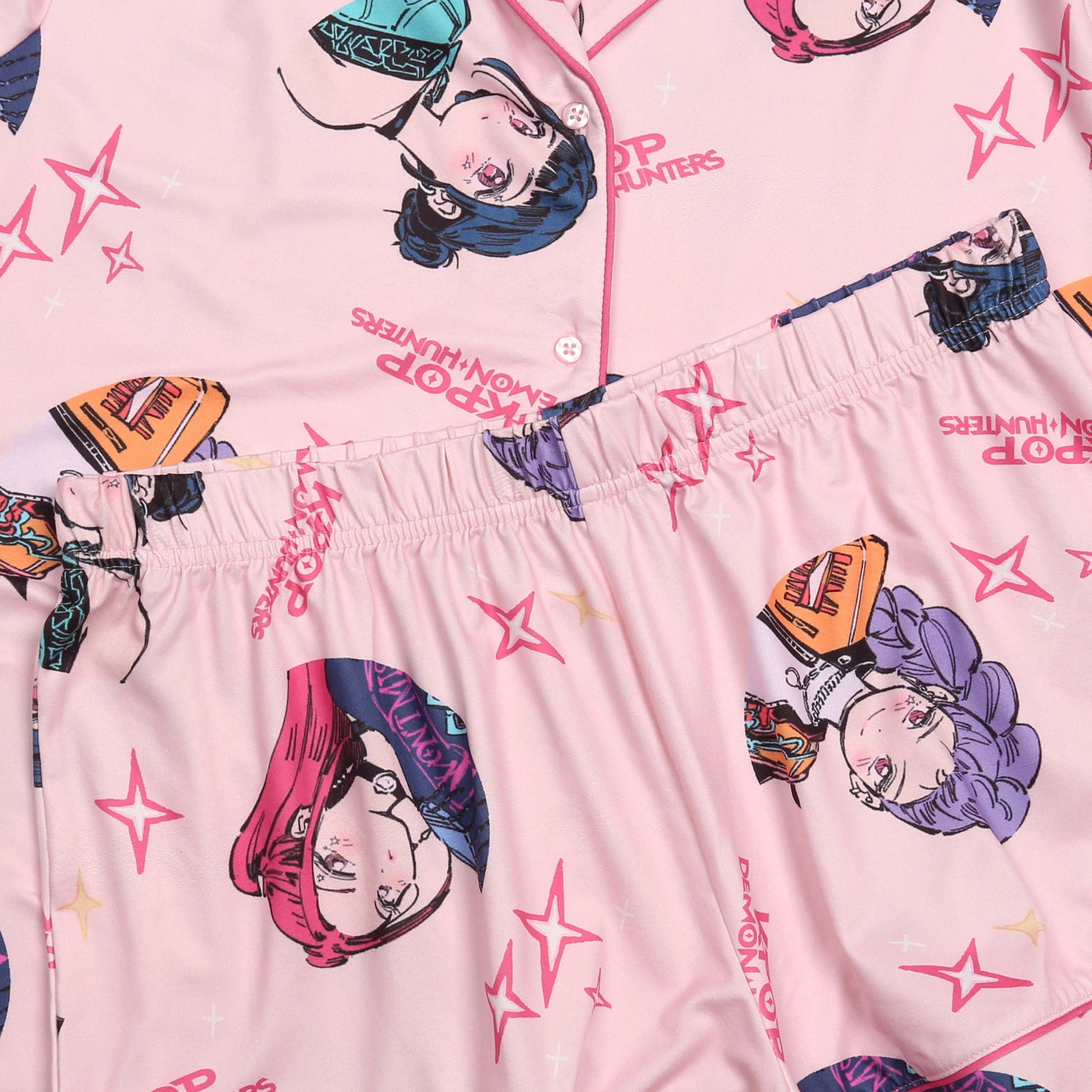 Sarcia.eu Pyjama K-Pop Demon Hunters Damen-Sommerpyjama mit Knöpfen