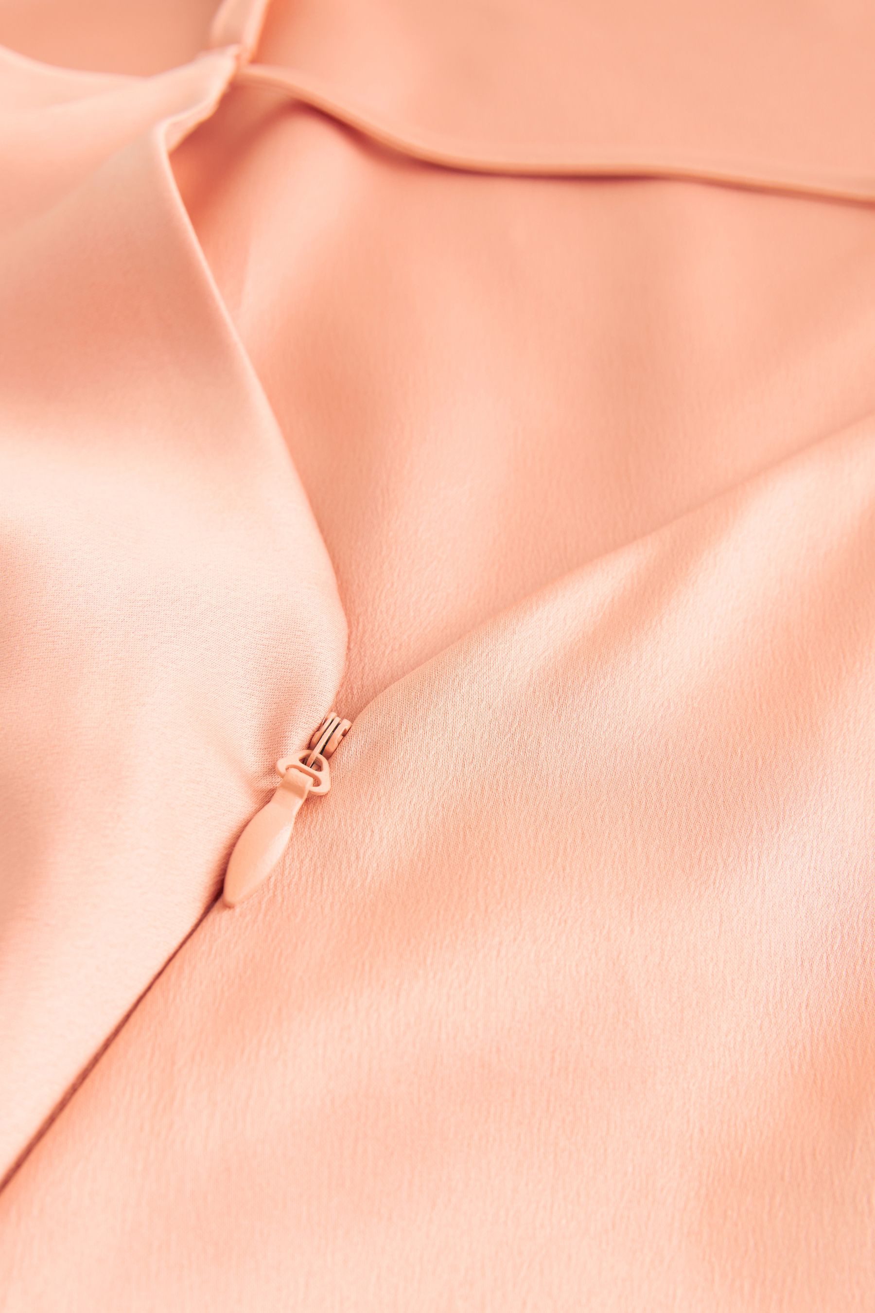 Next Satinkleid Satin-Maxikleid für Brautjungfern/Hochzeitsgäste (1-tlg) – Bild 4 von 5