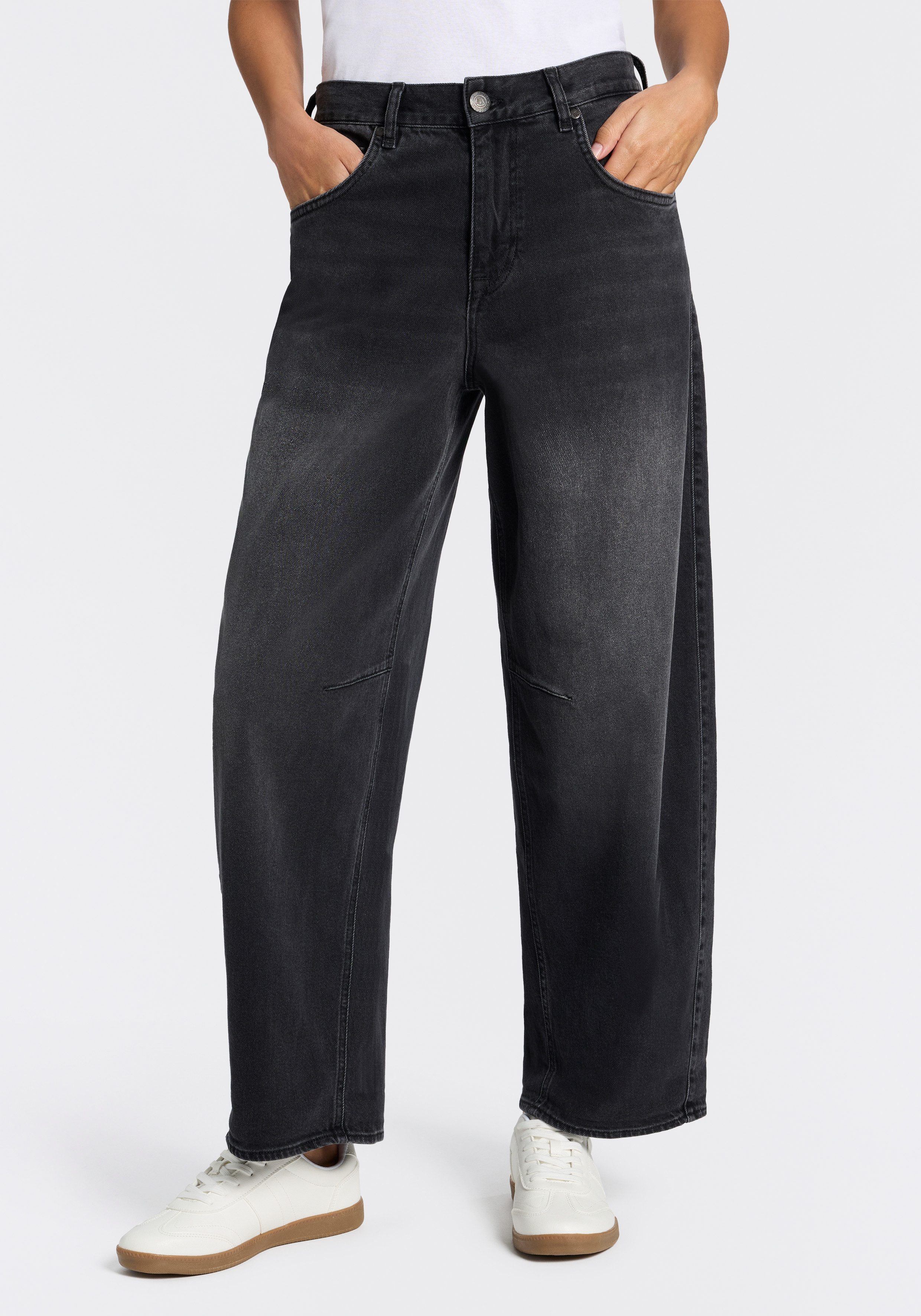 Herrlicher Loose-fit-Jeans Barrow Denim Black aus leichtem Denim, Barrel Look