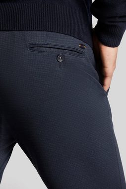 bugatti Chinohose mit einer modernen Silhouette