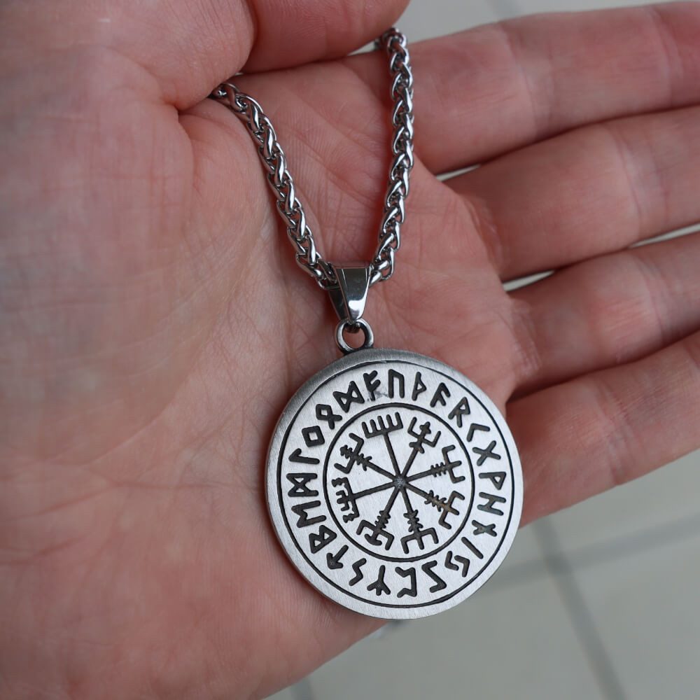 DALMARO Kette mit Anhänger Lederkette Edelstahlkette 316L WIKINGER WOLF, Herren Halskette Biker / Wikinger Kette - Schmuckbox