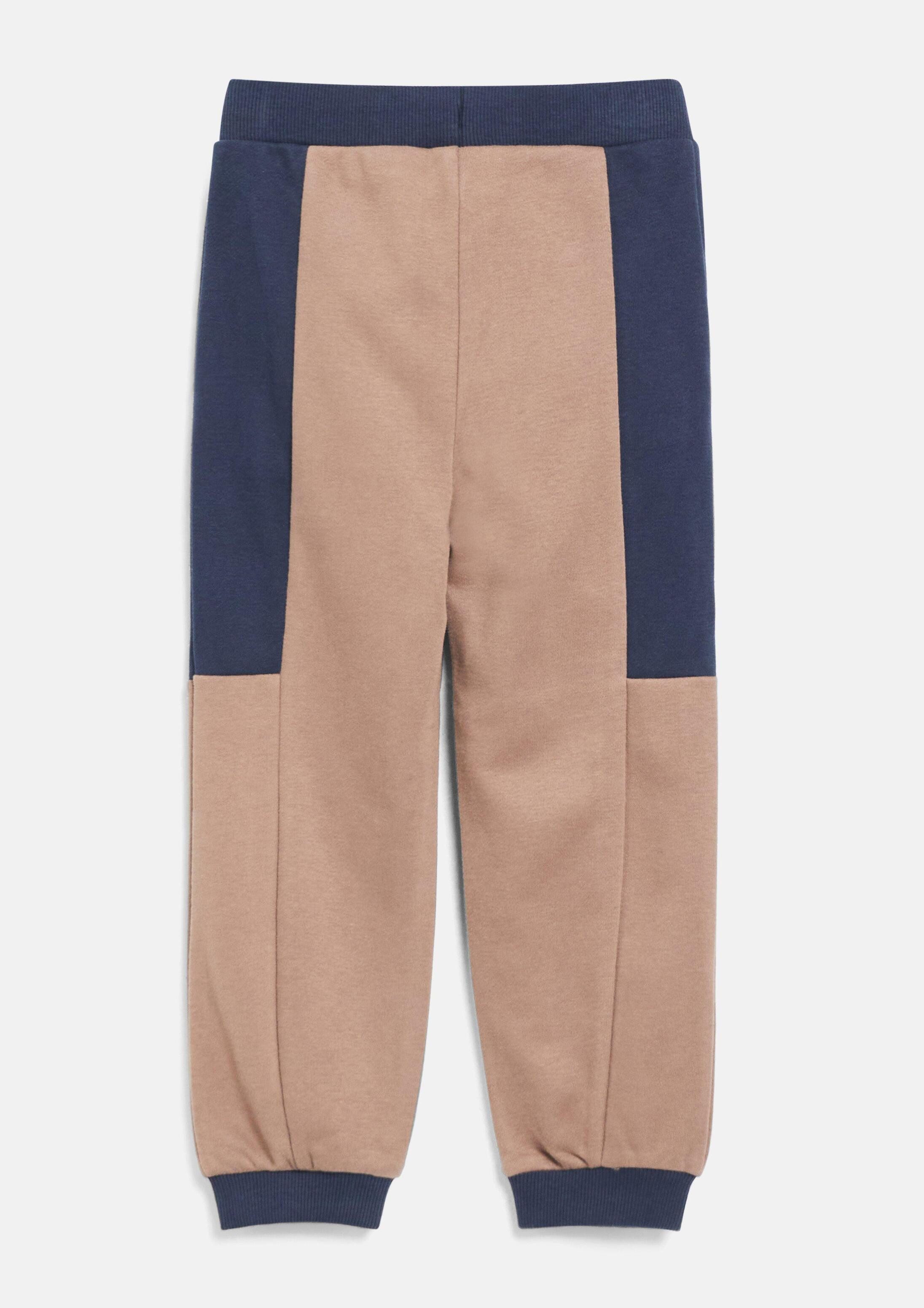 s.Oliver Jogginghose Leggings Jogginghose im Relaxed Fit mit Colour-Blocking – Bild 2 von 4
