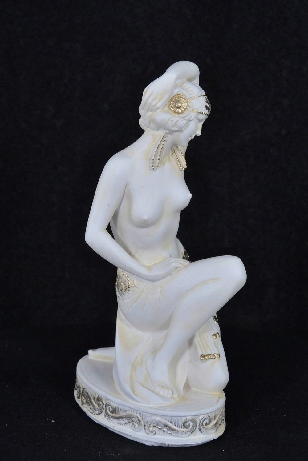 JVmoebel Skulptur Antike Designfigur aus Polyresin für stilvolle Dekoration, Made in Europa