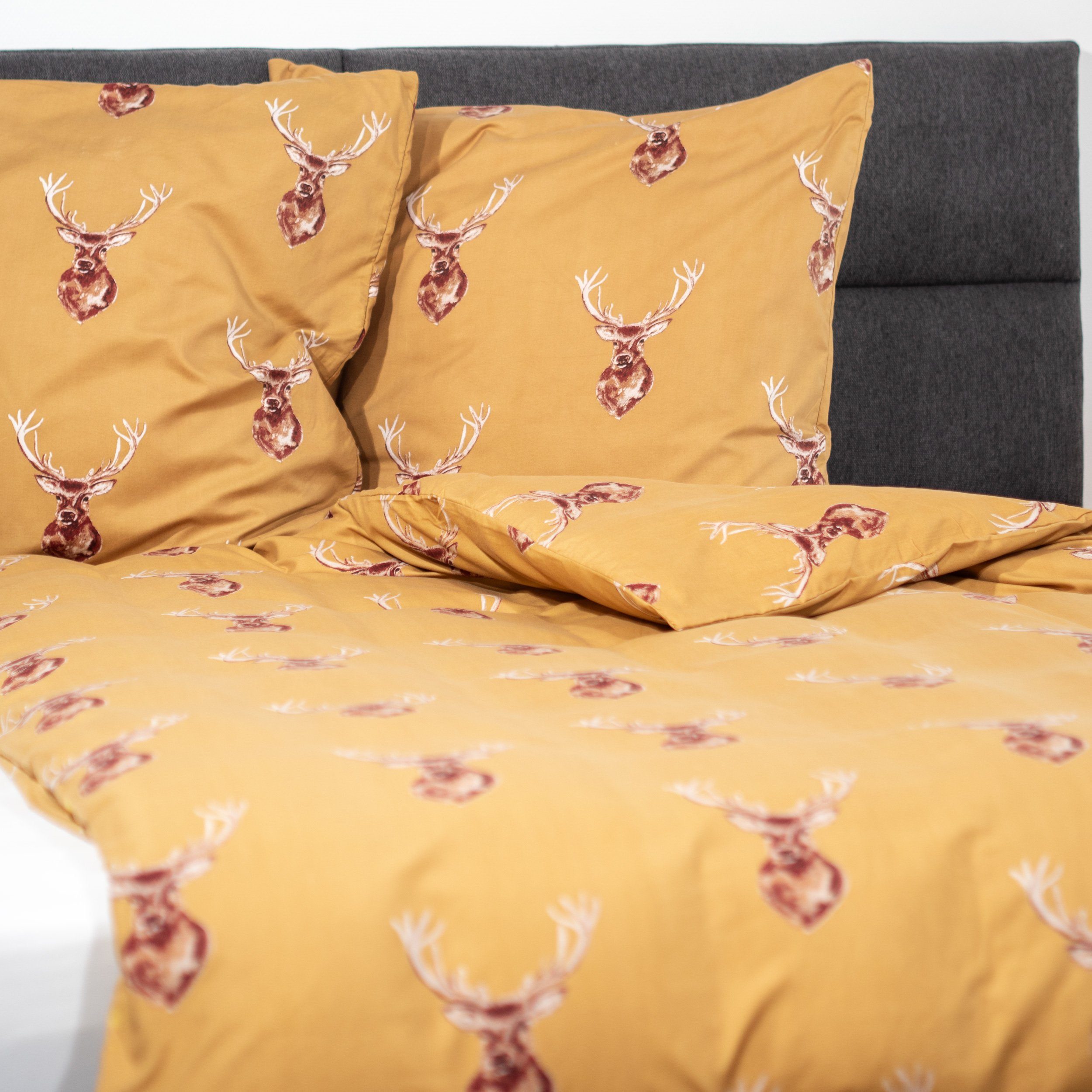 Traumschloss Bettwäsche Classic Microfaser, Flanell, 2 teilig, Hirsch, Muster, gold