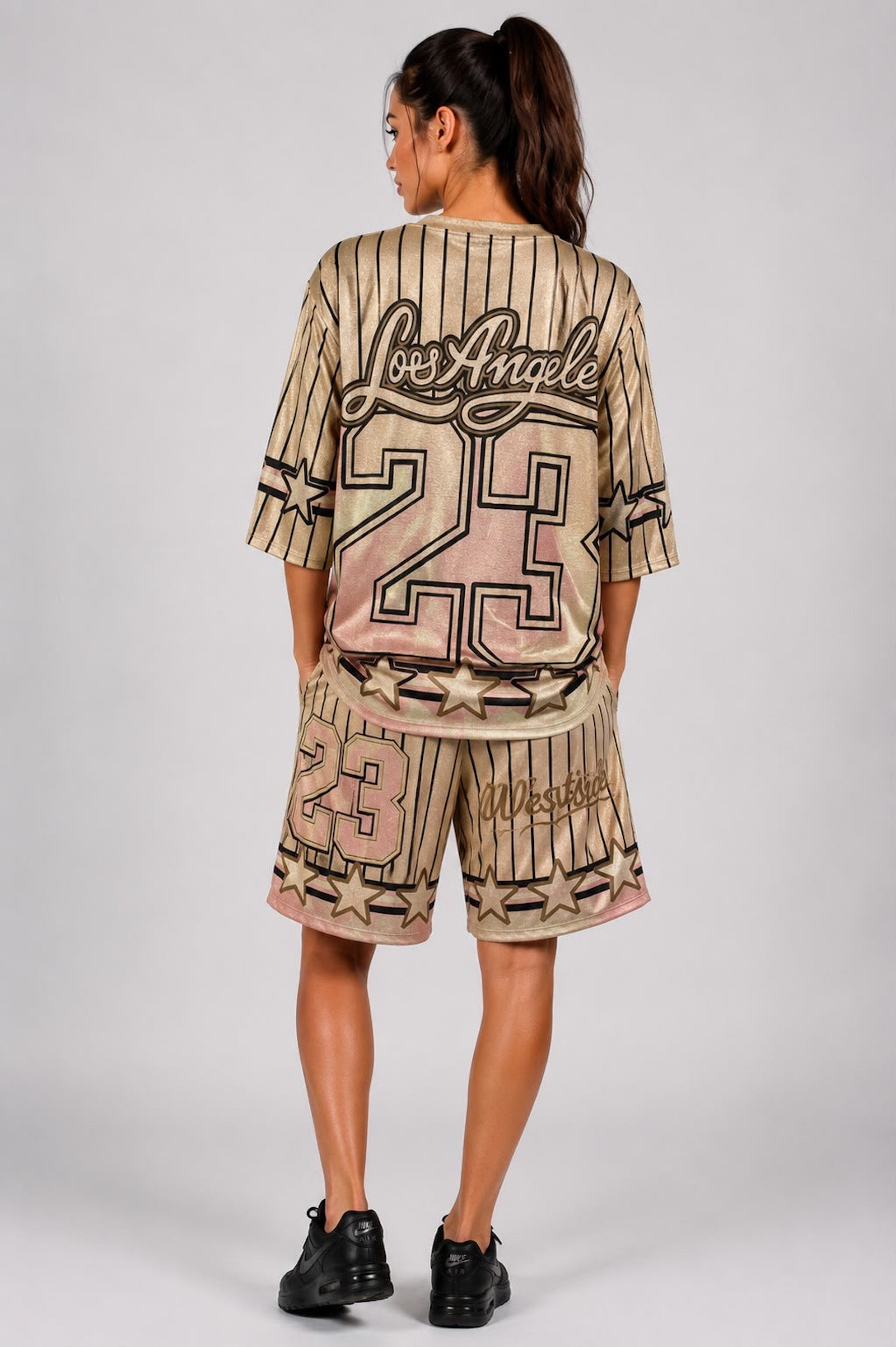 Worldclassca T-Shirt & Shorts Worldclassca 2tlg Oversize SET Shirt + Shorts Jogginganzug LA Print 23 Neue Kollektion - Stilvolle und gemütliche Streetwear Mode für Damen