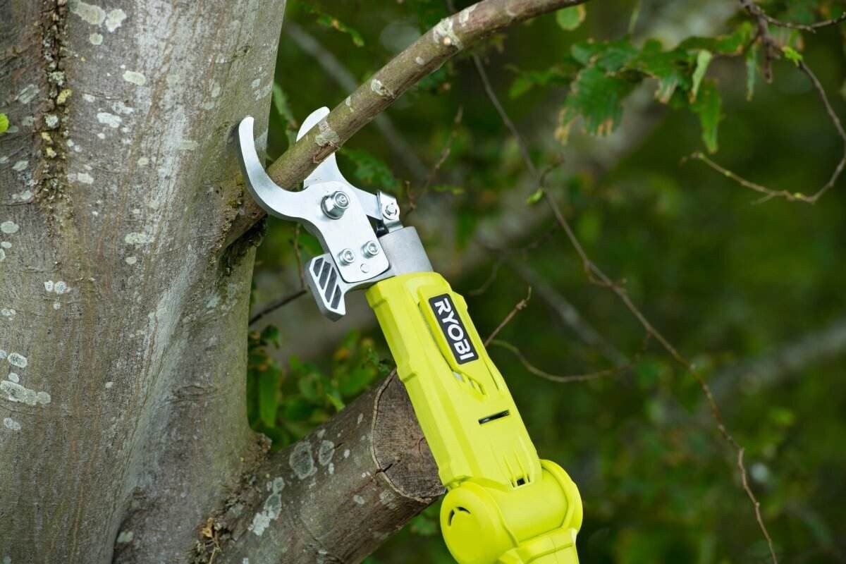 Thumbnail - Ryobi Akku-Hochentaster Ryobi Akku Teleskop-Astschere ONE+ 18 V, elektrische Baumschere ohne A, Messerlänge: 55 cm, Schn...