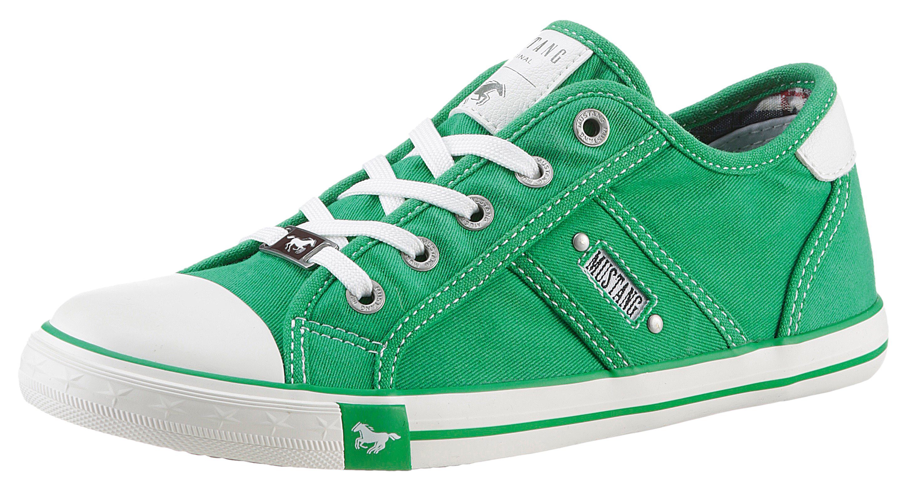 Sneaker