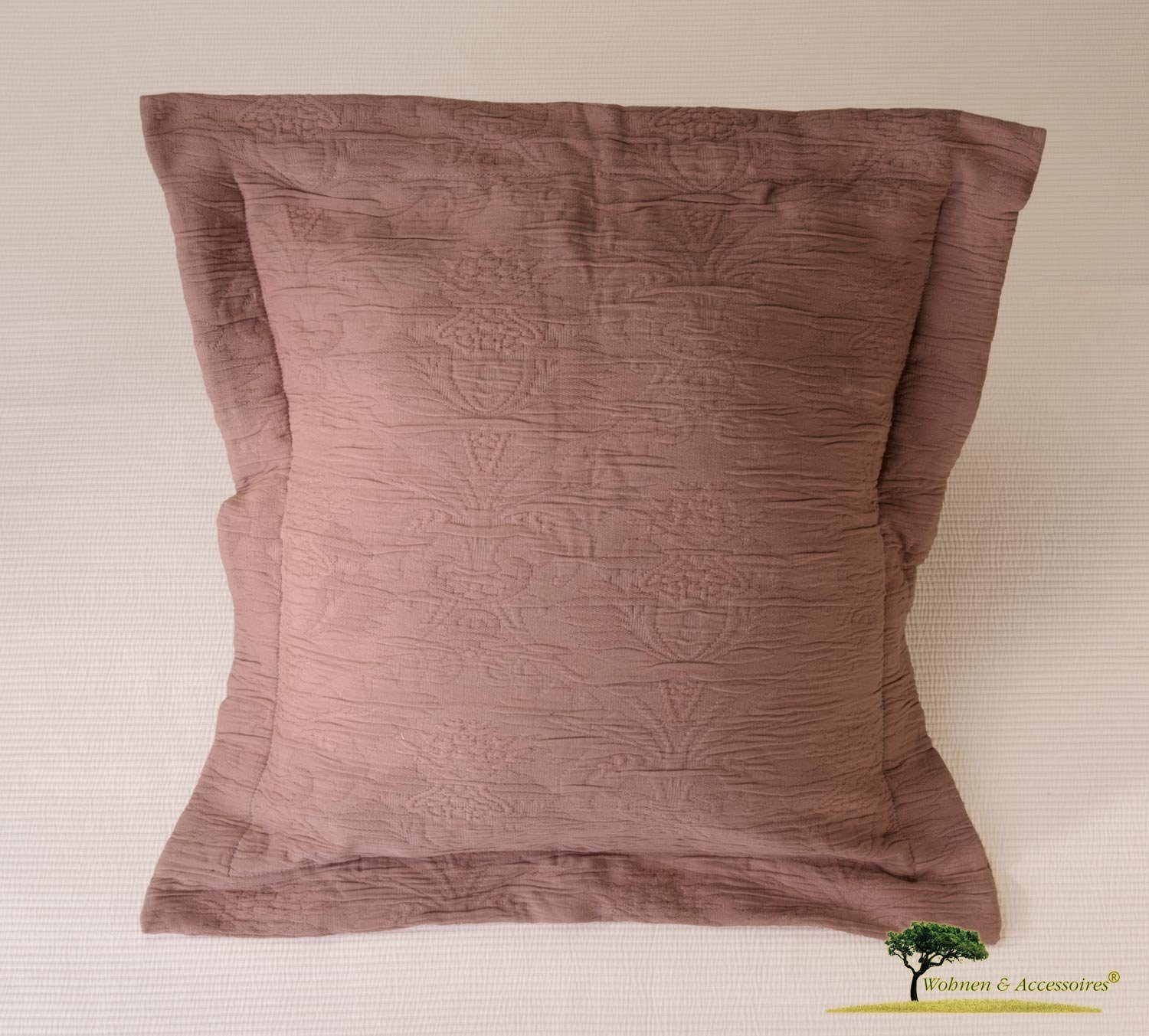 Wohnen und Accessoires GmbH & Co. KG Dekokissen Hübsches Kissen "Lune" in Matelassé-Verarbeitung klassisch und zeitlos