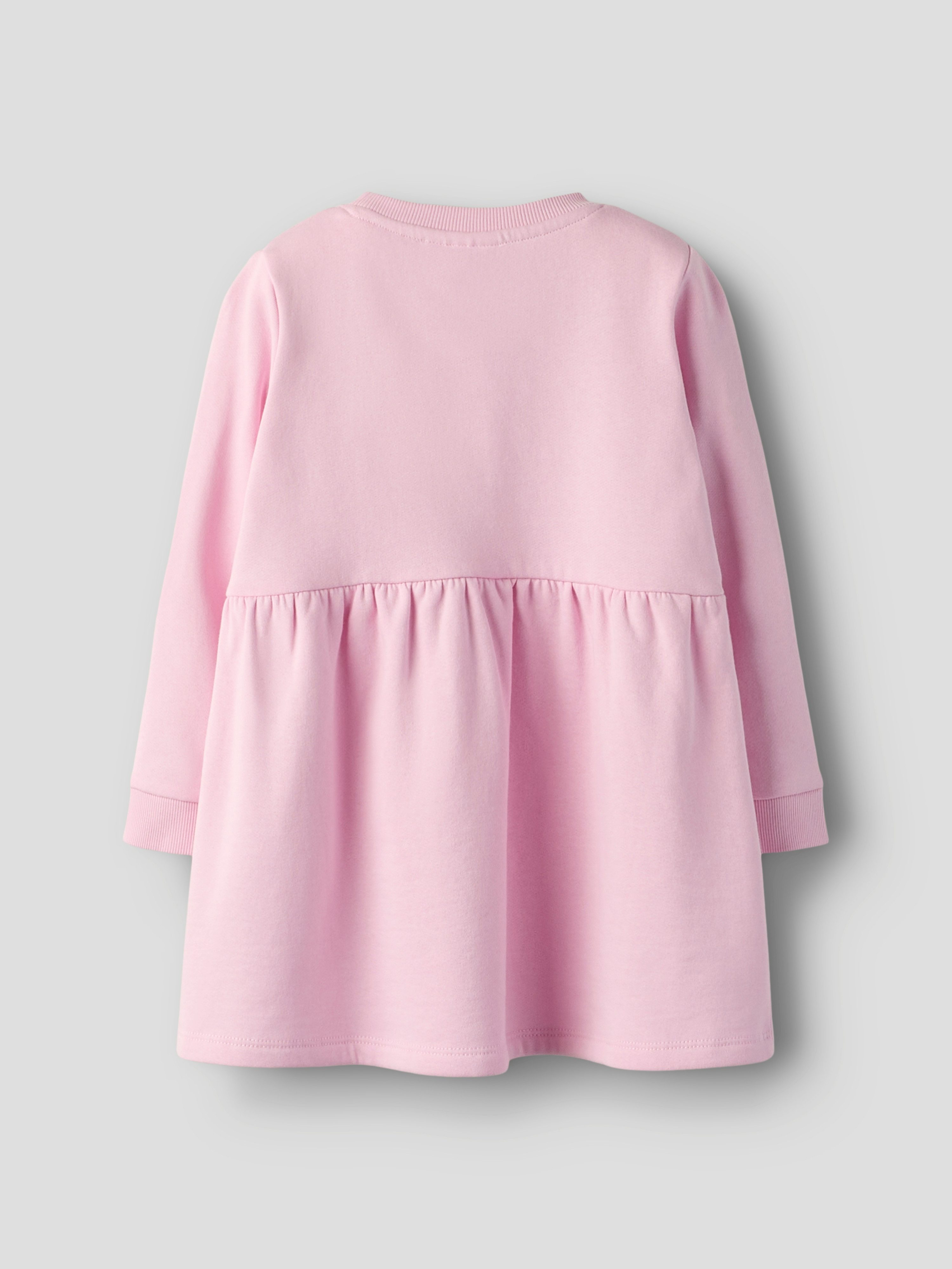 Name It Sweatkleid NMFDRIVA LS SWEAT DRESS UNB mit hochwertigem Frontmotiv in 3D-Optik