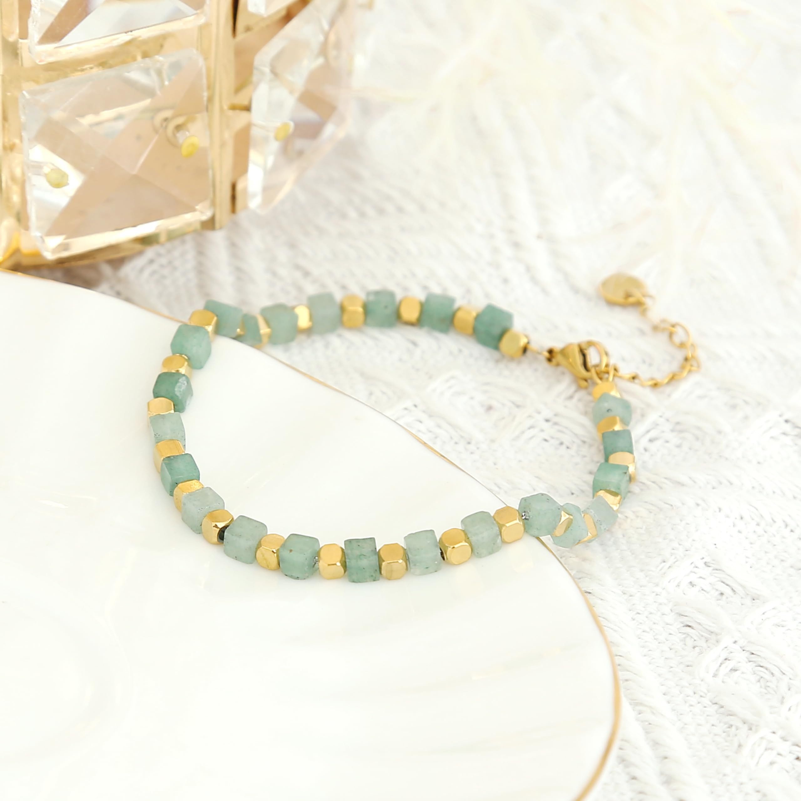 Made by Nami Armband Herren mit Türkisen und Dunkelgrünen Perlen Glücksarmband, 17 + 5 cm Länge Geschenk für Ihn Freundschaftsarmbänder