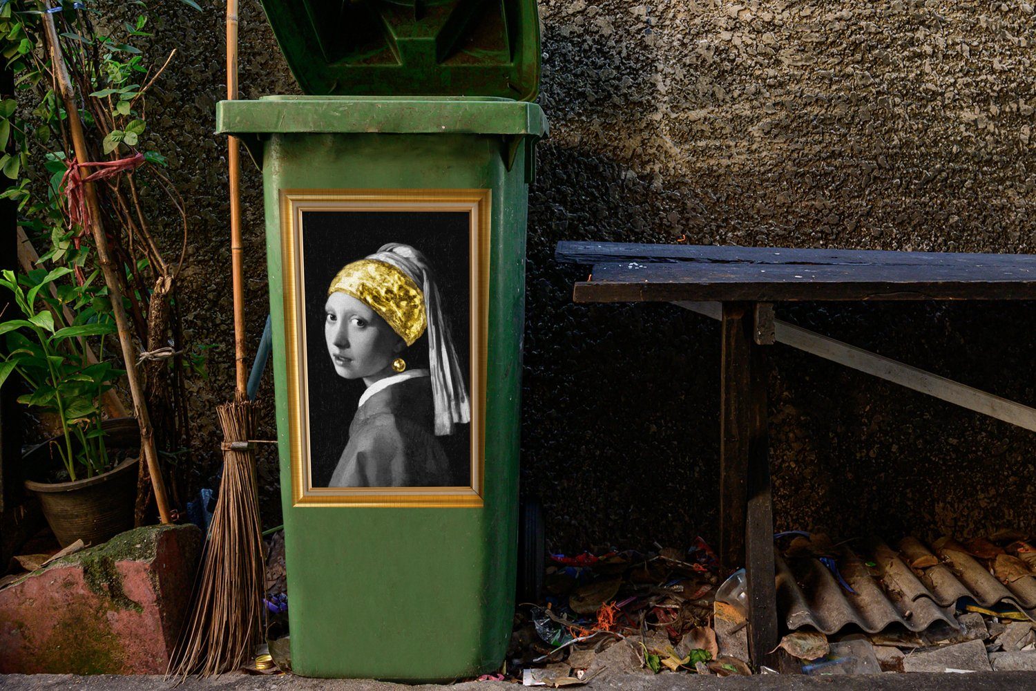 Mädchen St), Rahmen Gold Abfalbehälter mit - Perlenohrring Wandsticker - Container, MuchoWow Sticker, Vermeer Mülleimer-aufkleber, (1 Mülltonne, -