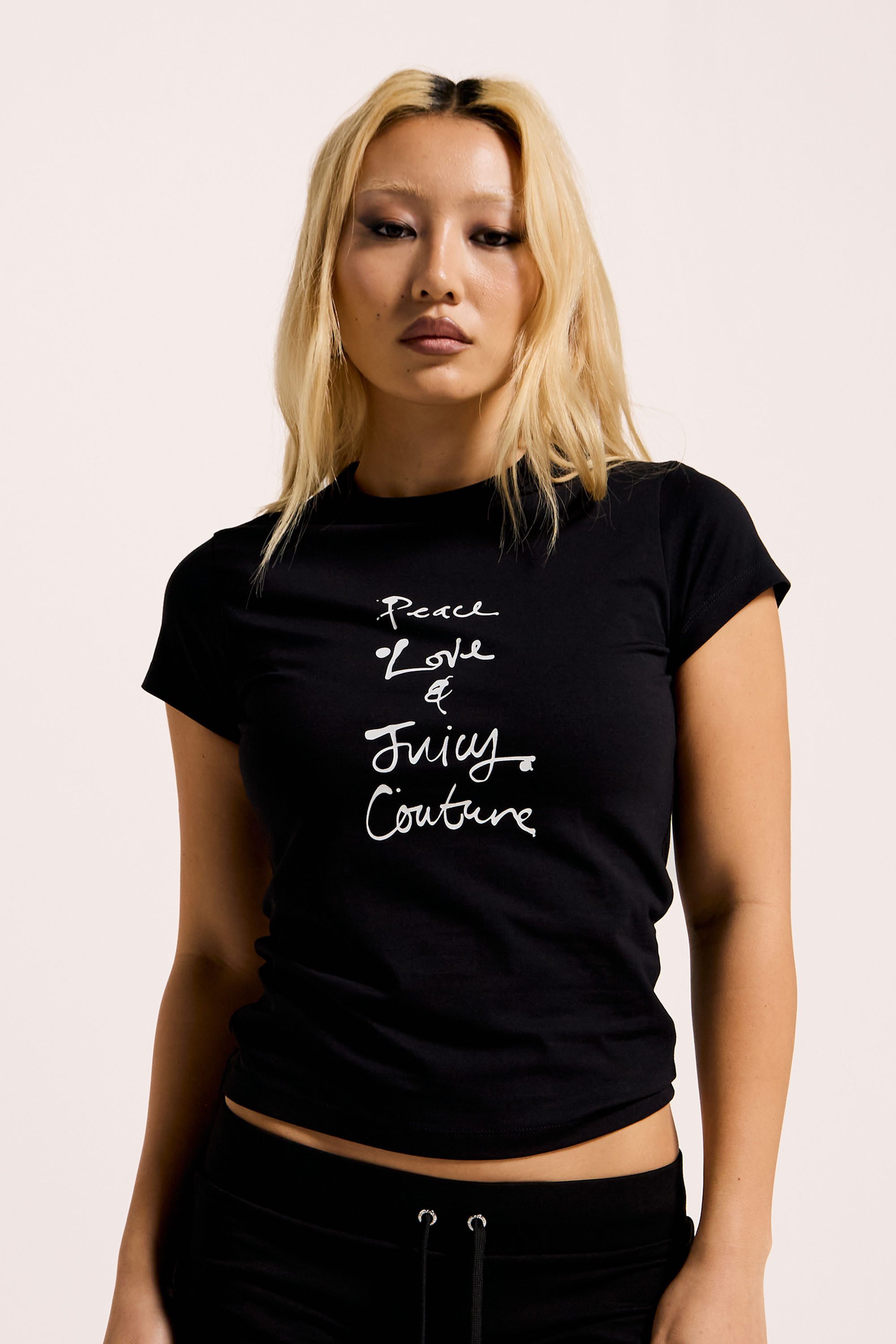 Juicy Couture T-Shirt PEACE LOVE AND JUICY HILTON T-SHIRT Damen T-Shirt Damen, Schriftzug, Statement, Logoprint, Sale