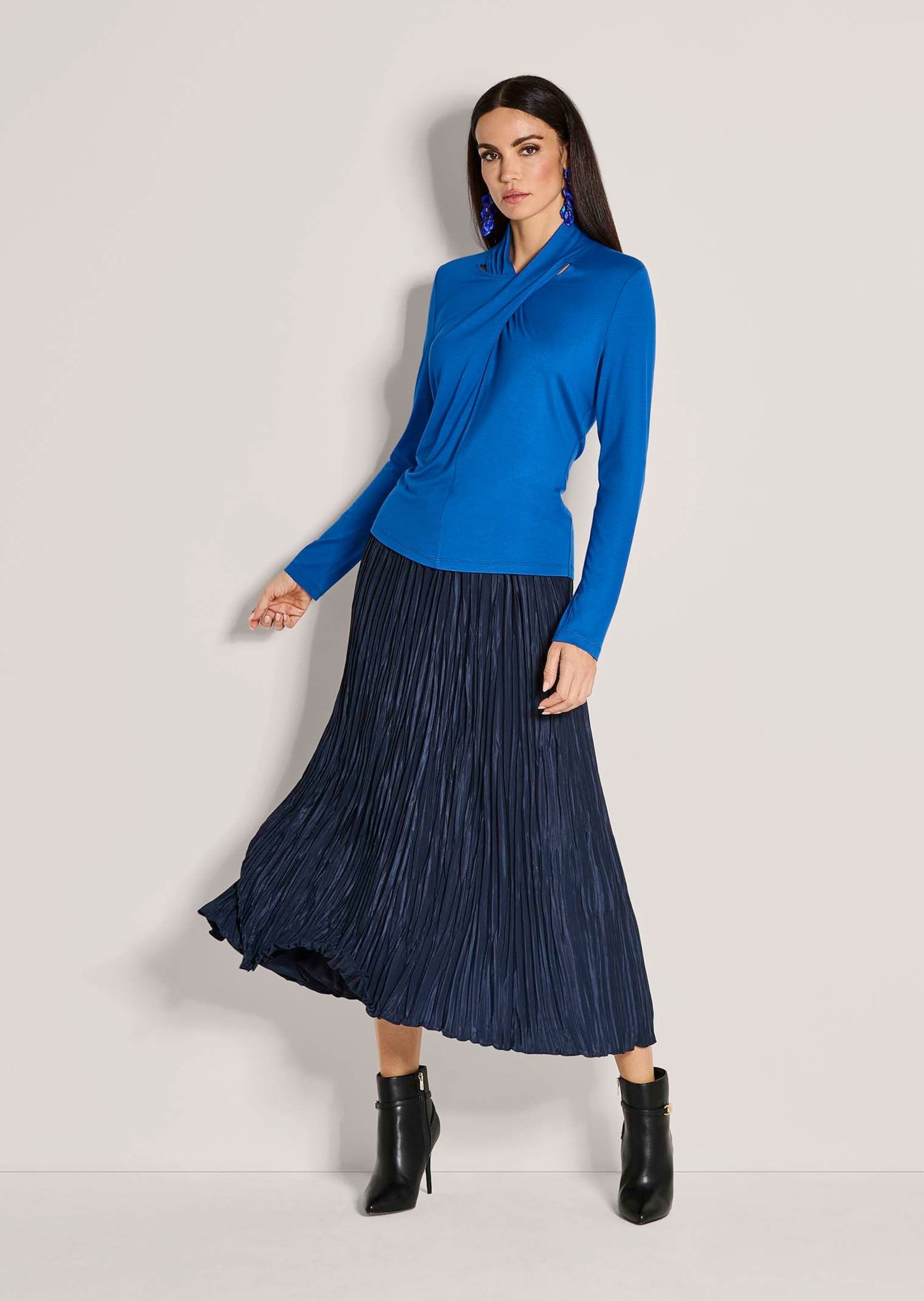 MADELEINE Langarmshirt Elegantes Oberteil für besondere Anlässe Fantasievoller Stehkragen, fließender Viskose-Stretch, Langarm