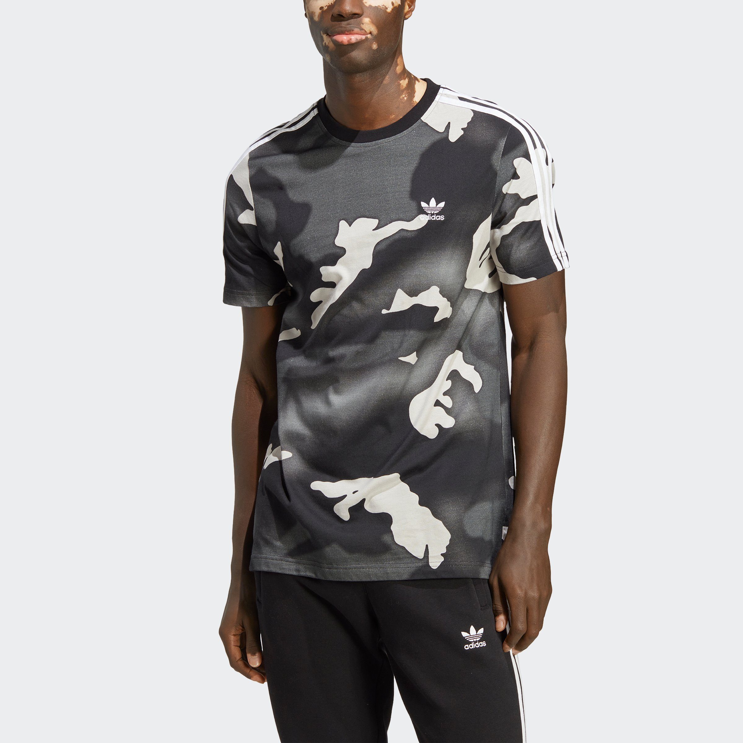 PRINT ALLOVER adidas GRAPHICS CAMO T-Shirt Originals