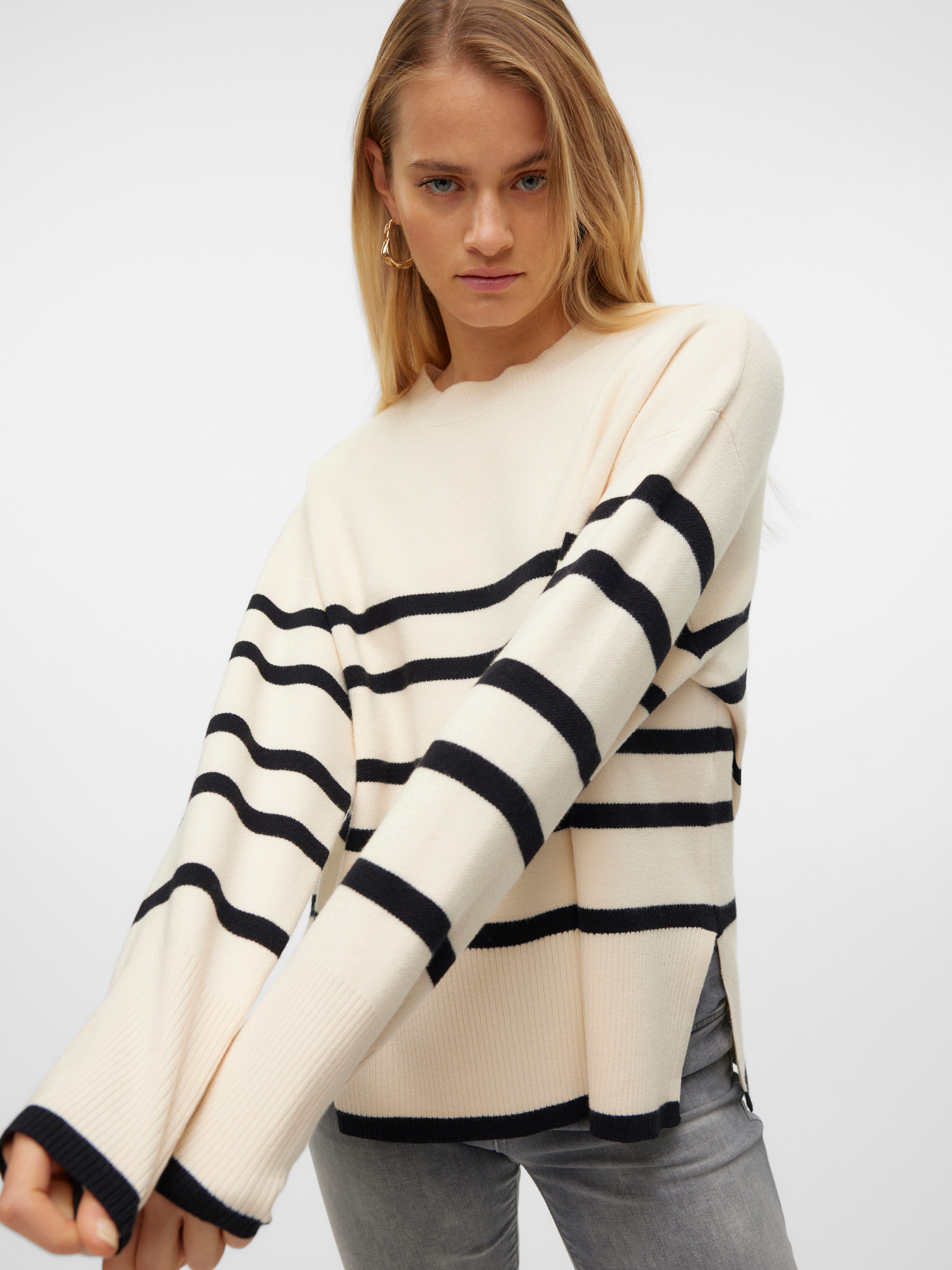 Vero Moda Rundhalspullover VMSABA LS O-NECK STRIPE PULLOVER GA NOOS mit Streifenmuster