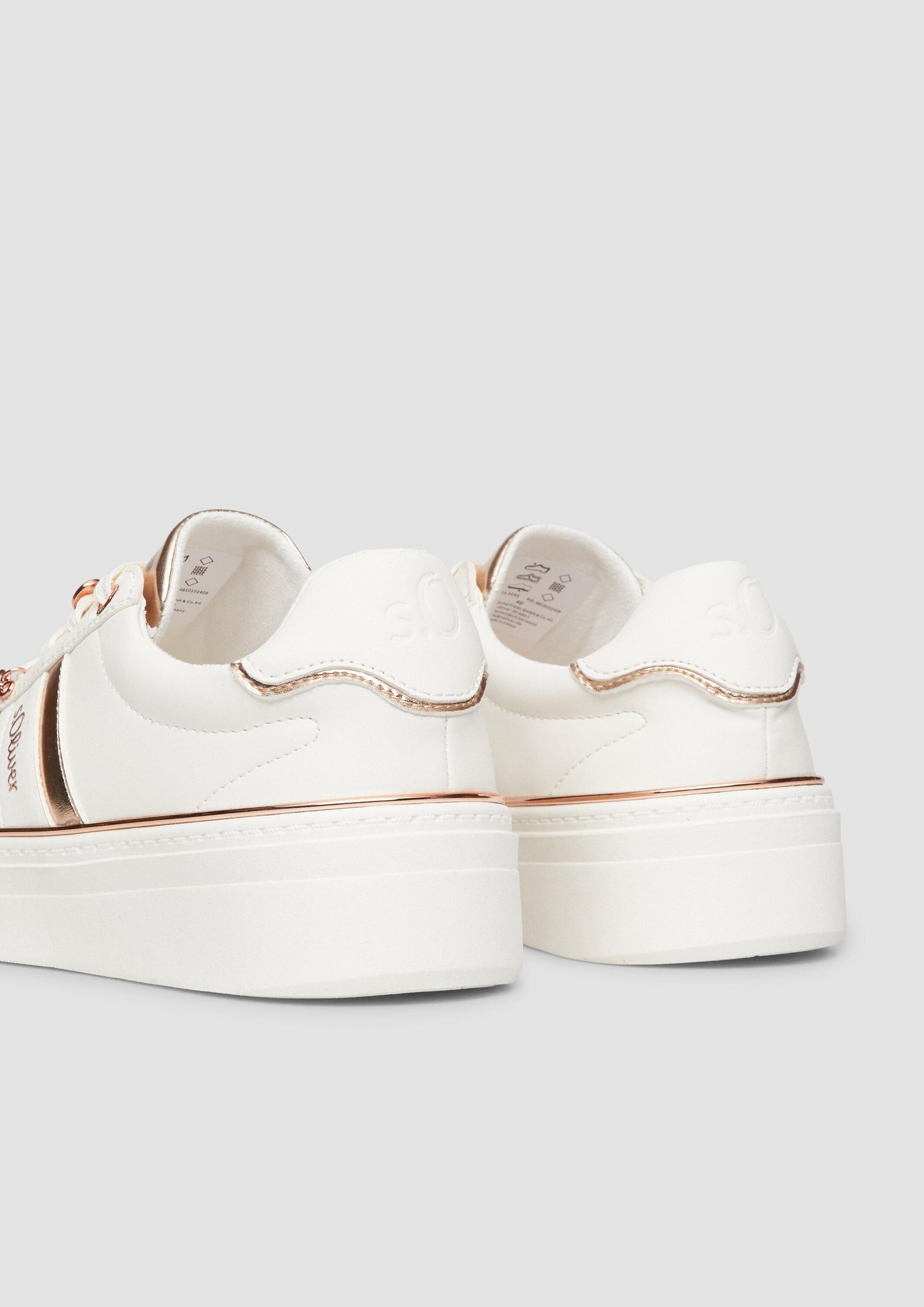 s.Oliver Sneakers Sneaker Sneaker mit Plateau-Sohle und Logo-Detail