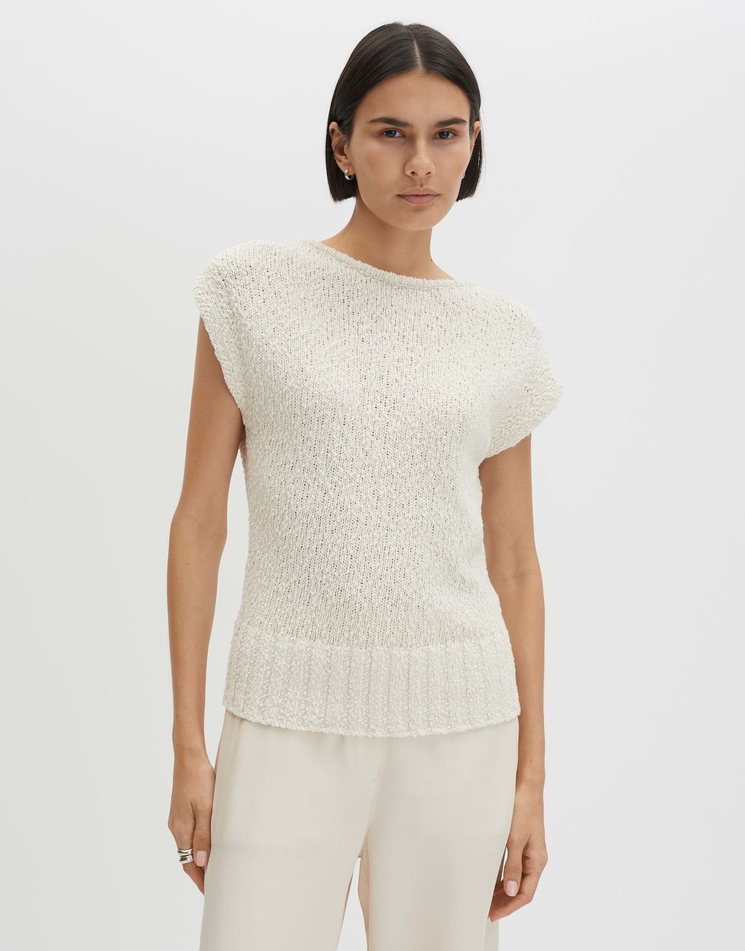 someday Pullunder Tulina aus Strick mit dezenter Struktur Breite Bündchen im modernen Preppy Look