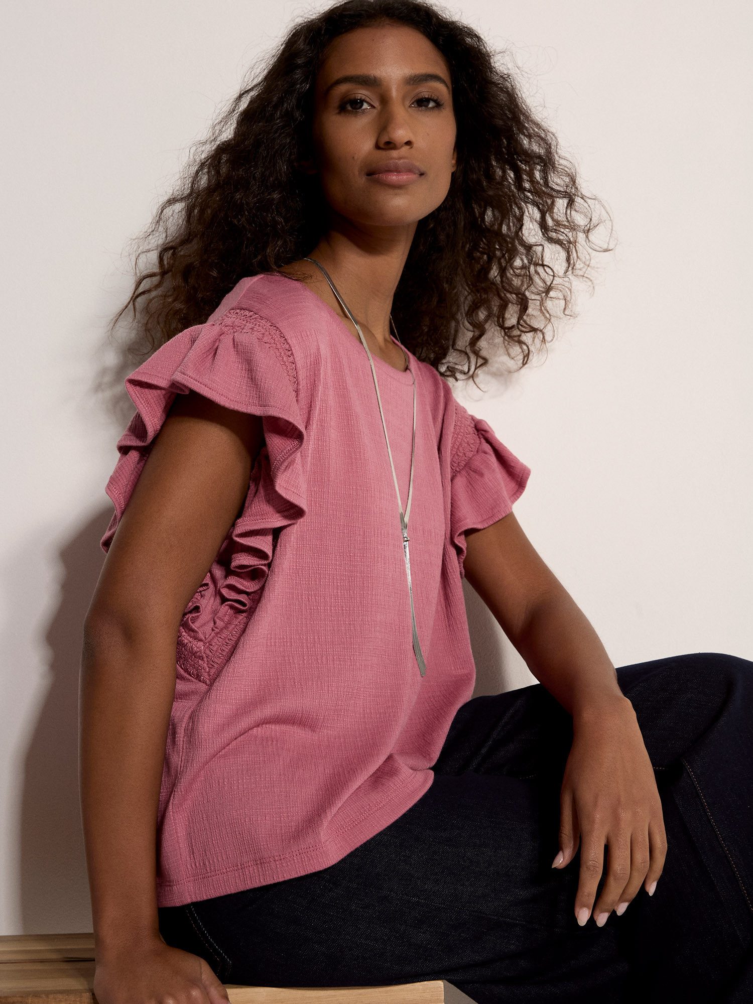 Apricot T-Shirt Strukturiertes T-Shirt mit Rüschenärmeln Einfarbig günstig online kaufen