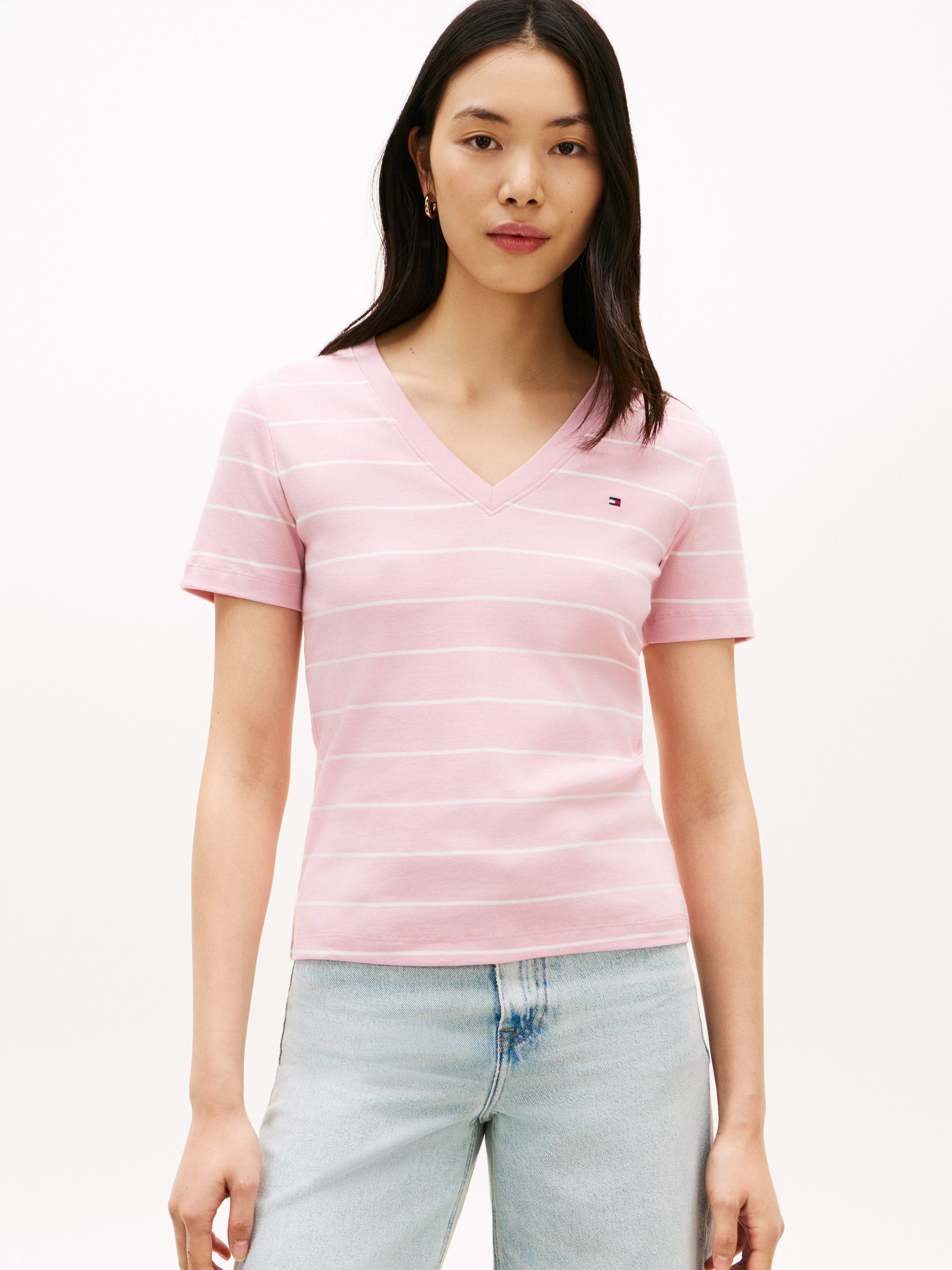 Tommy Hilfiger SLIM CODY V-NECK SHORT SLEEVE aus Baumwolle, Logostickerei, gestreift