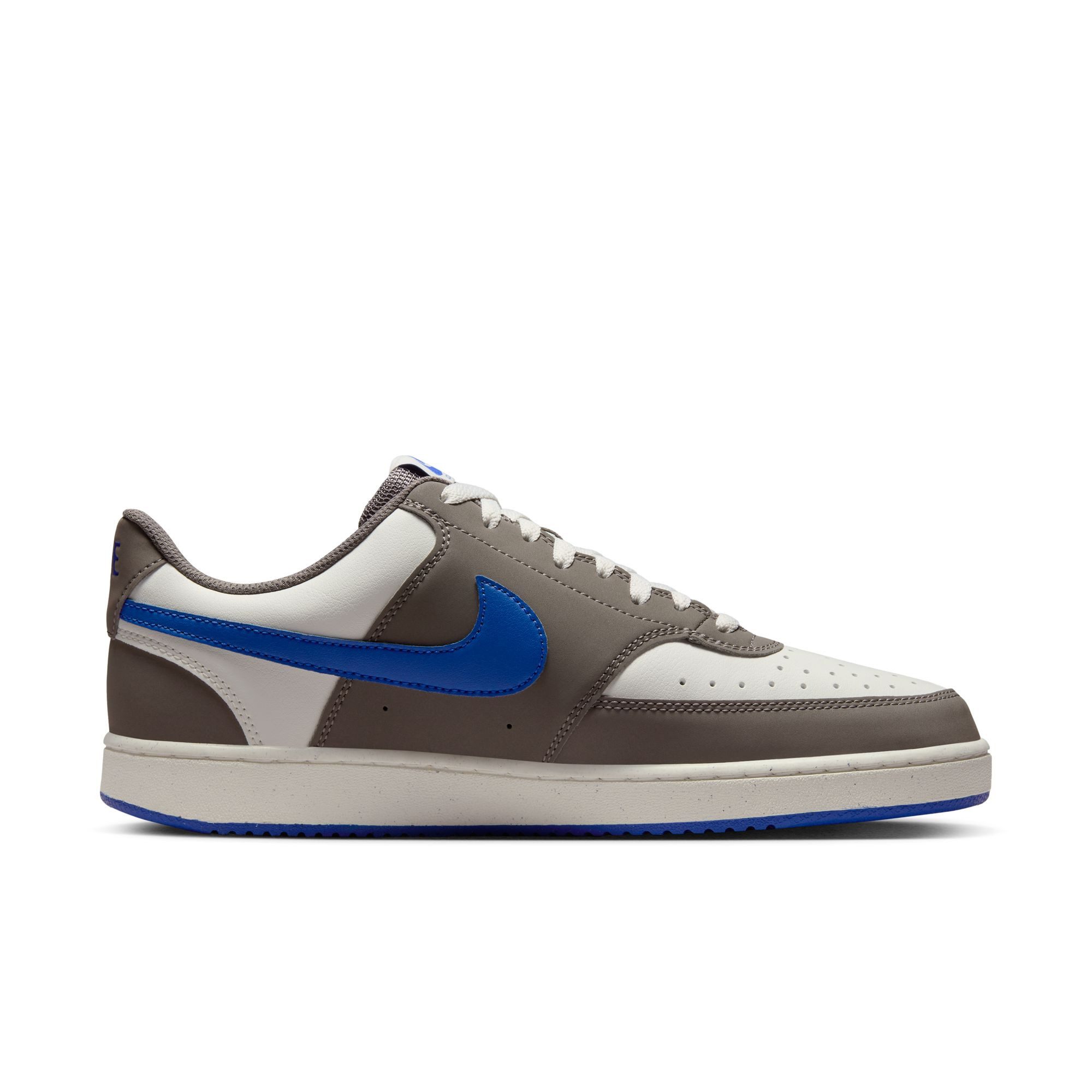 Nike Sportswear Court Vision Low Sneaker inspiriert vom Design des Nike Air Force