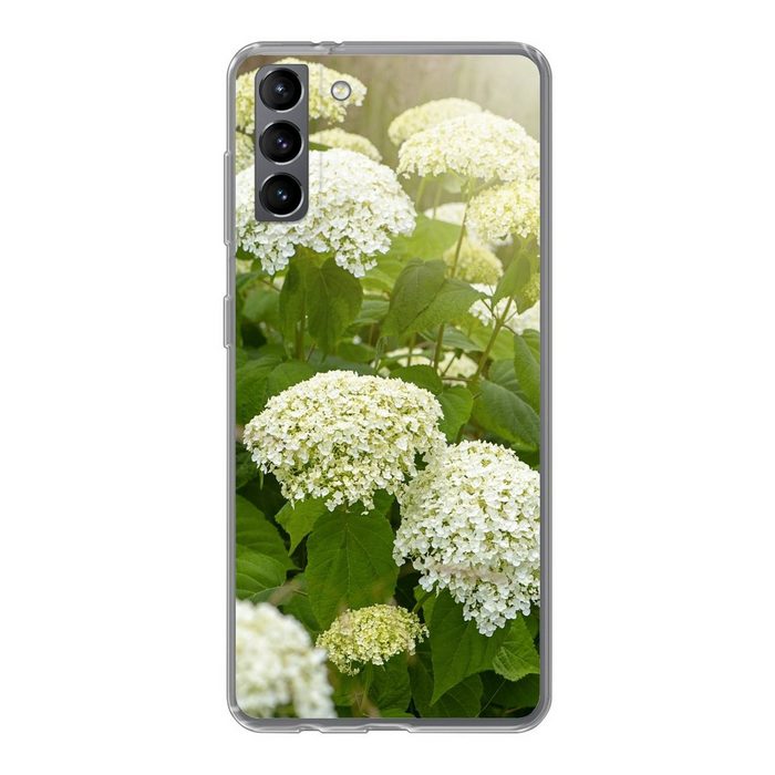 MuchoWow Handyhülle Ein Meer von weißen Hortensien Phone Case Handyhülle Samsung Galaxy S21 Plus Silikon Schutzhülle