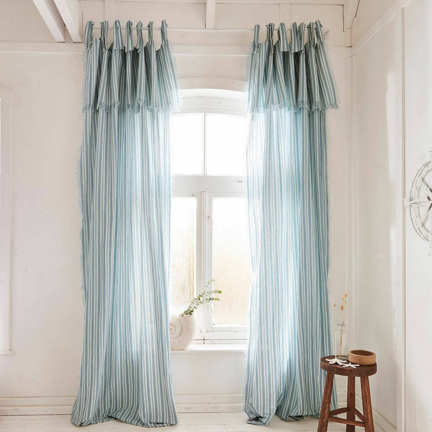 Mirabeau Vorhang Gardine Anjoutey blau/weiß günstig online kaufen