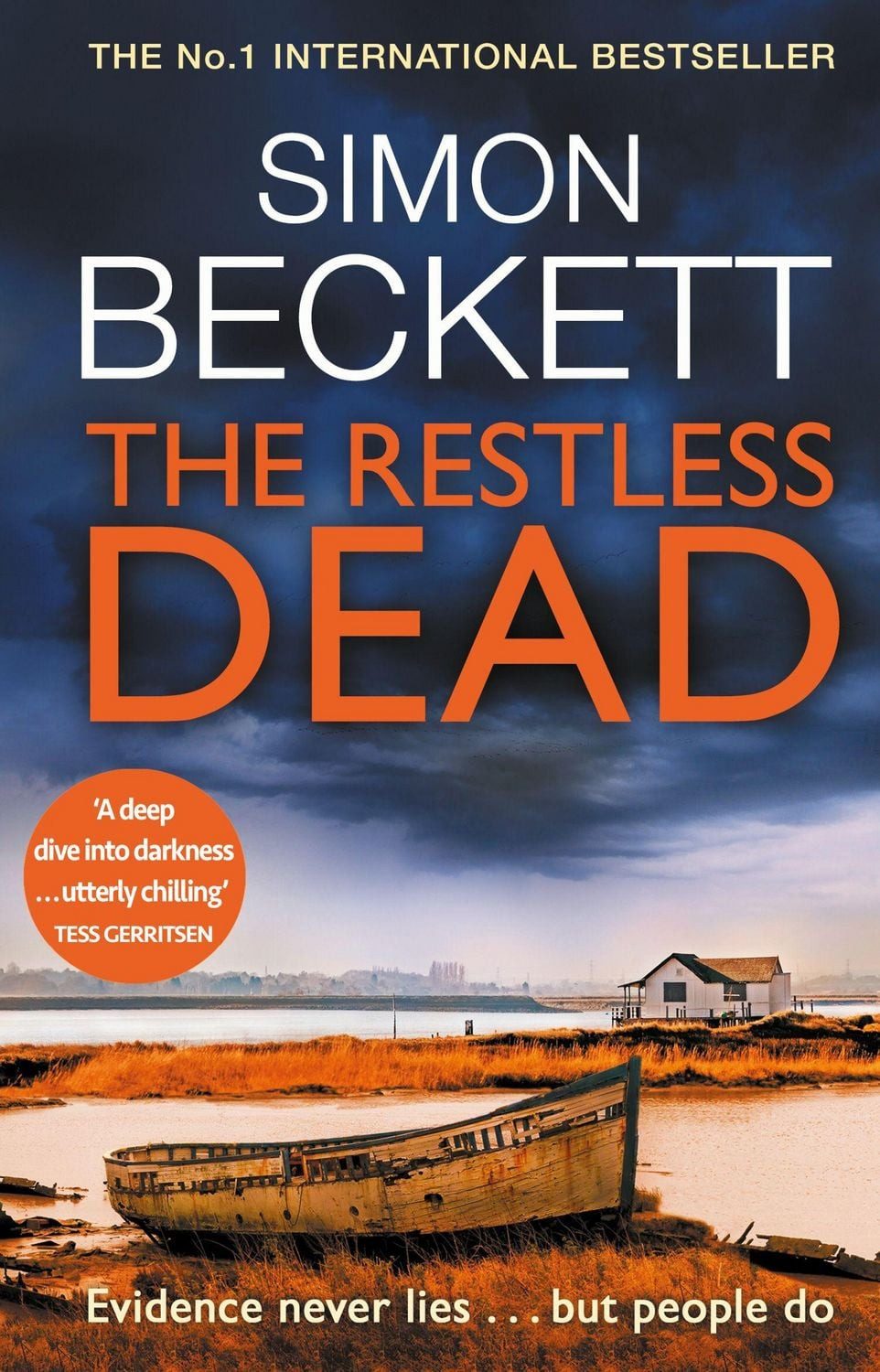 The Restless Dead / Simon Beckett