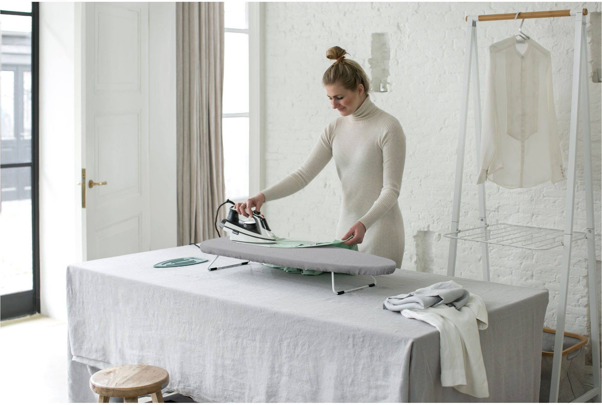 Brabantia Bügelbrett Bügeltisch S, 95 x 30 cm, TableTop, Bügelfläche 95x30 cm, Fairtrade-zertifiziert