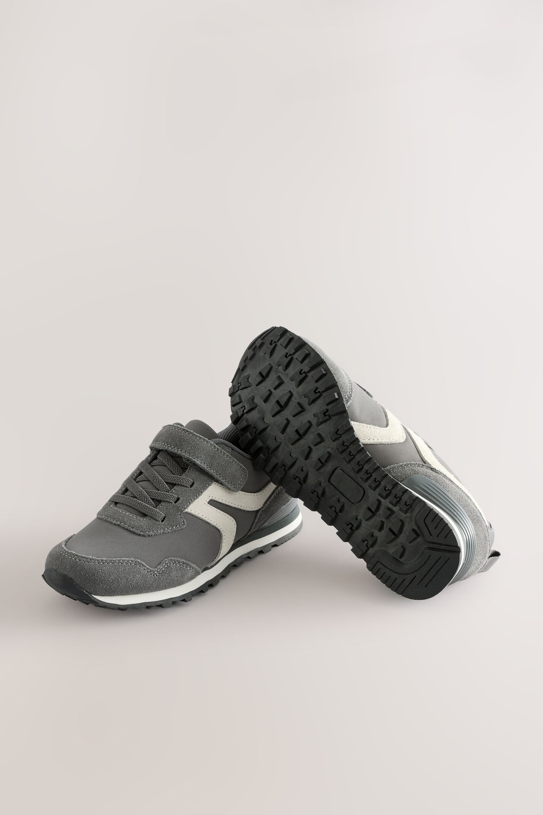 Next Turnschuhe mit elastischen Schnürsenkeln & Riemen Sneaker (1-tlg)
