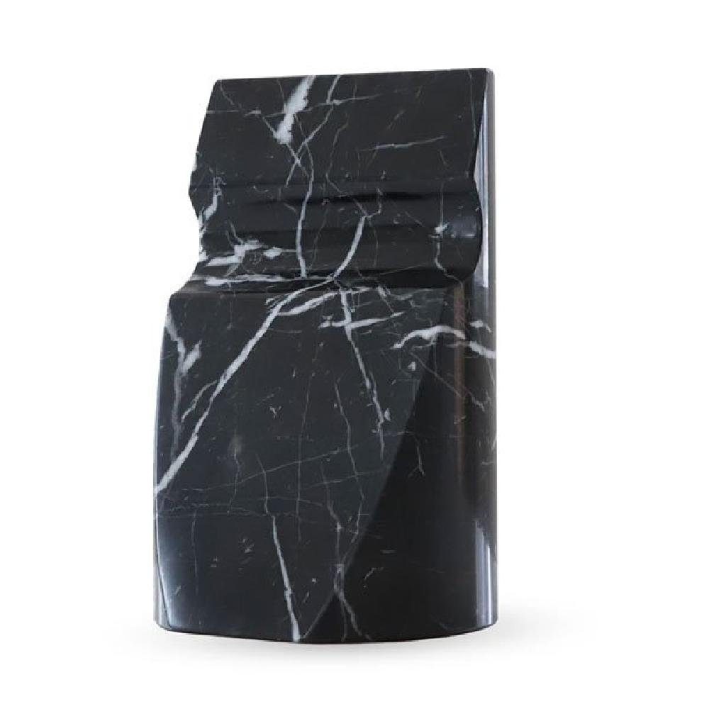 Marquina Design Shoulder Nero Schwarz Buchstütze Skulptur Cooee