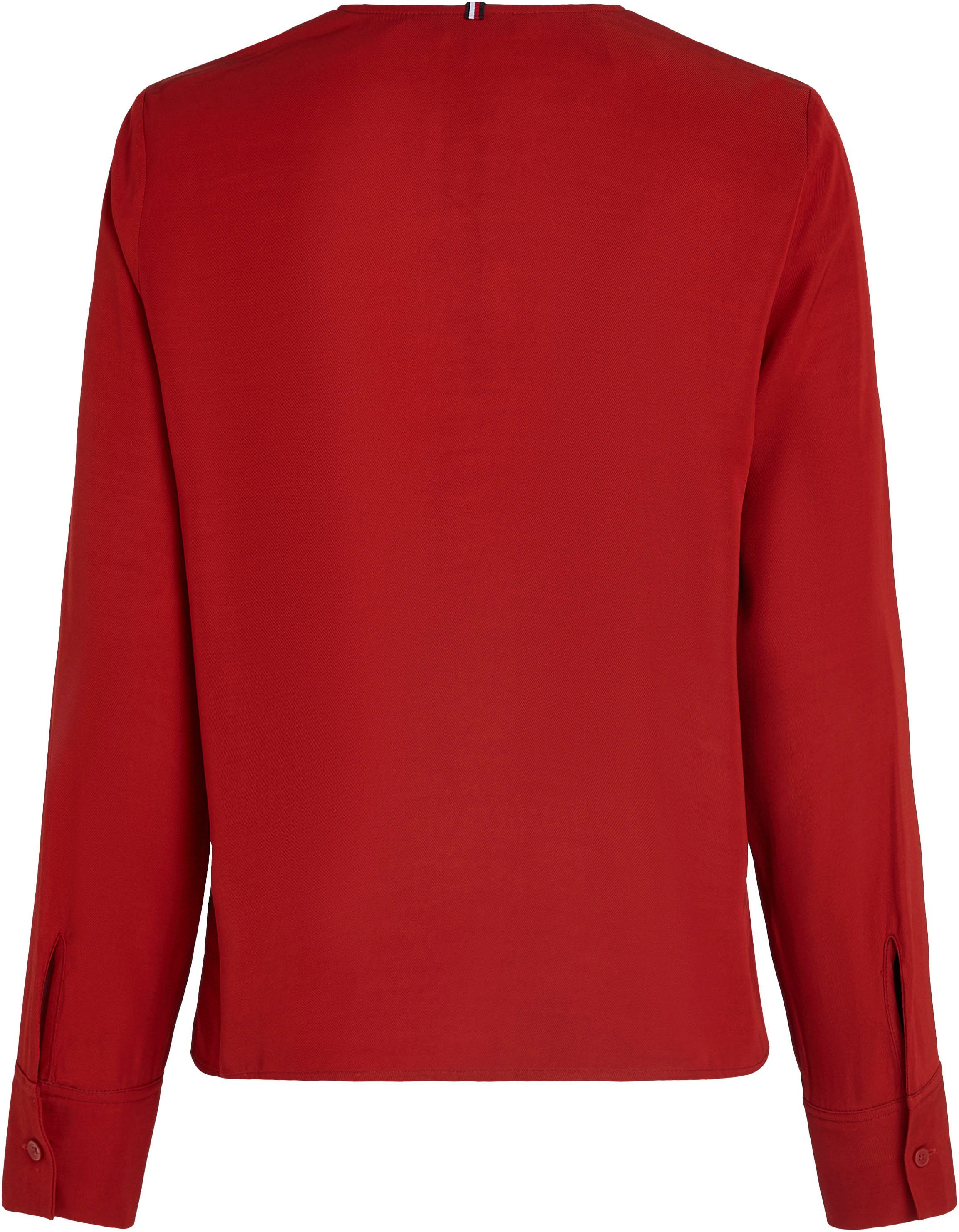 Tommy Hilfiger Klassische Bluse VISCOSE REGULAR V-NECK LS BLOUSE mit Tommy Hilfiger Flagge