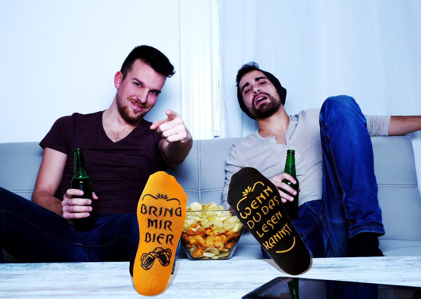 Lucadeau Socken Vatertagsgeschenk für Männer, Socken mit Spruch " bring mir Bier" (1 Paar) rutschfest, Gr. 37-44, Geschenke für Männer, Geburtstagsgeschenk