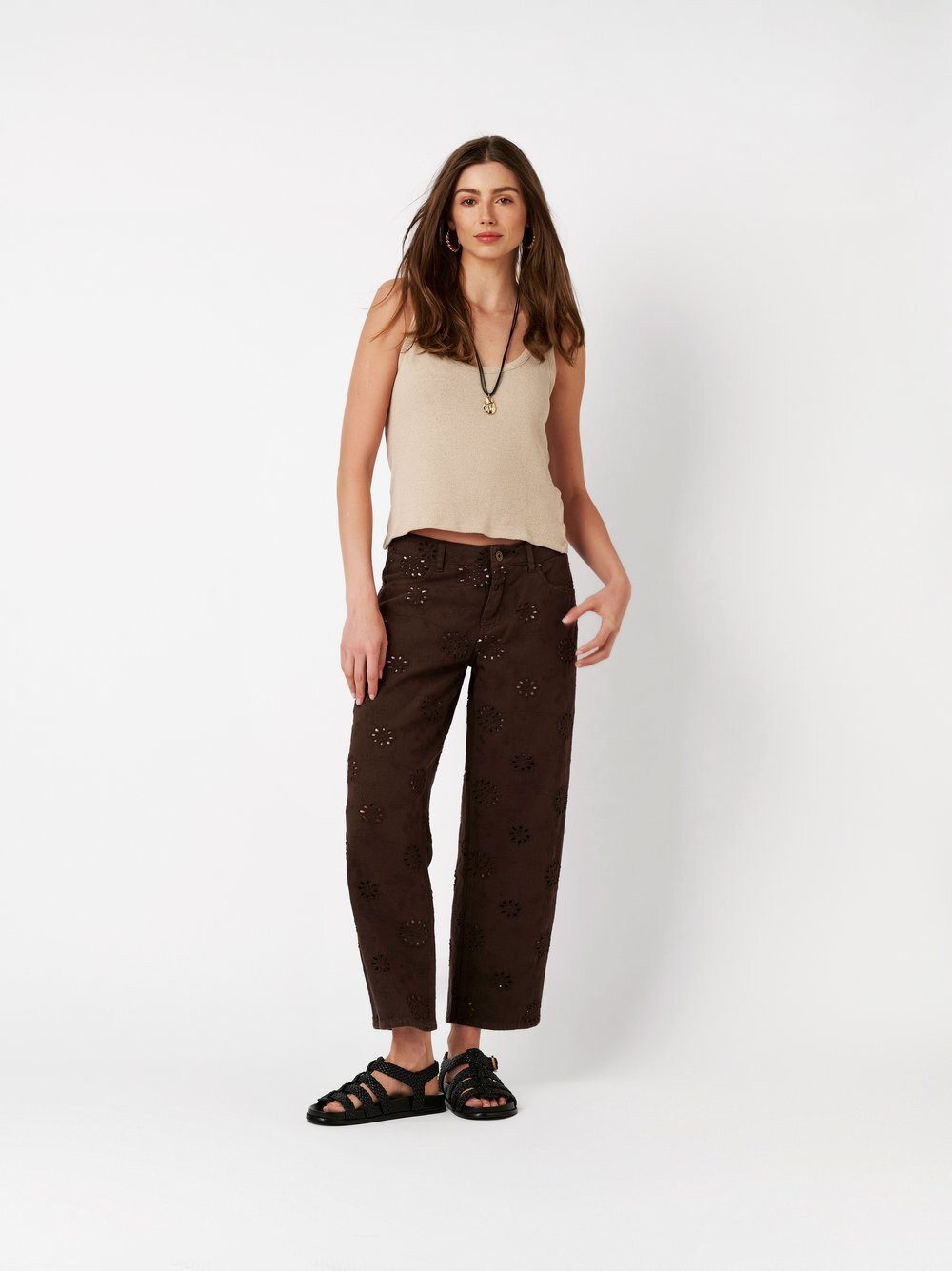 ROSNER Straight-Jeans Masha Straight (1-tlg) mit floraler Lochstickerei