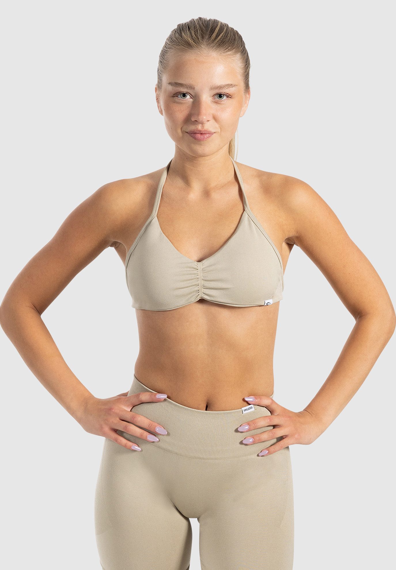 Sport-BH Esta, Neckholder Bra, Ringverschluss, Geraffte Front ohne Bügel