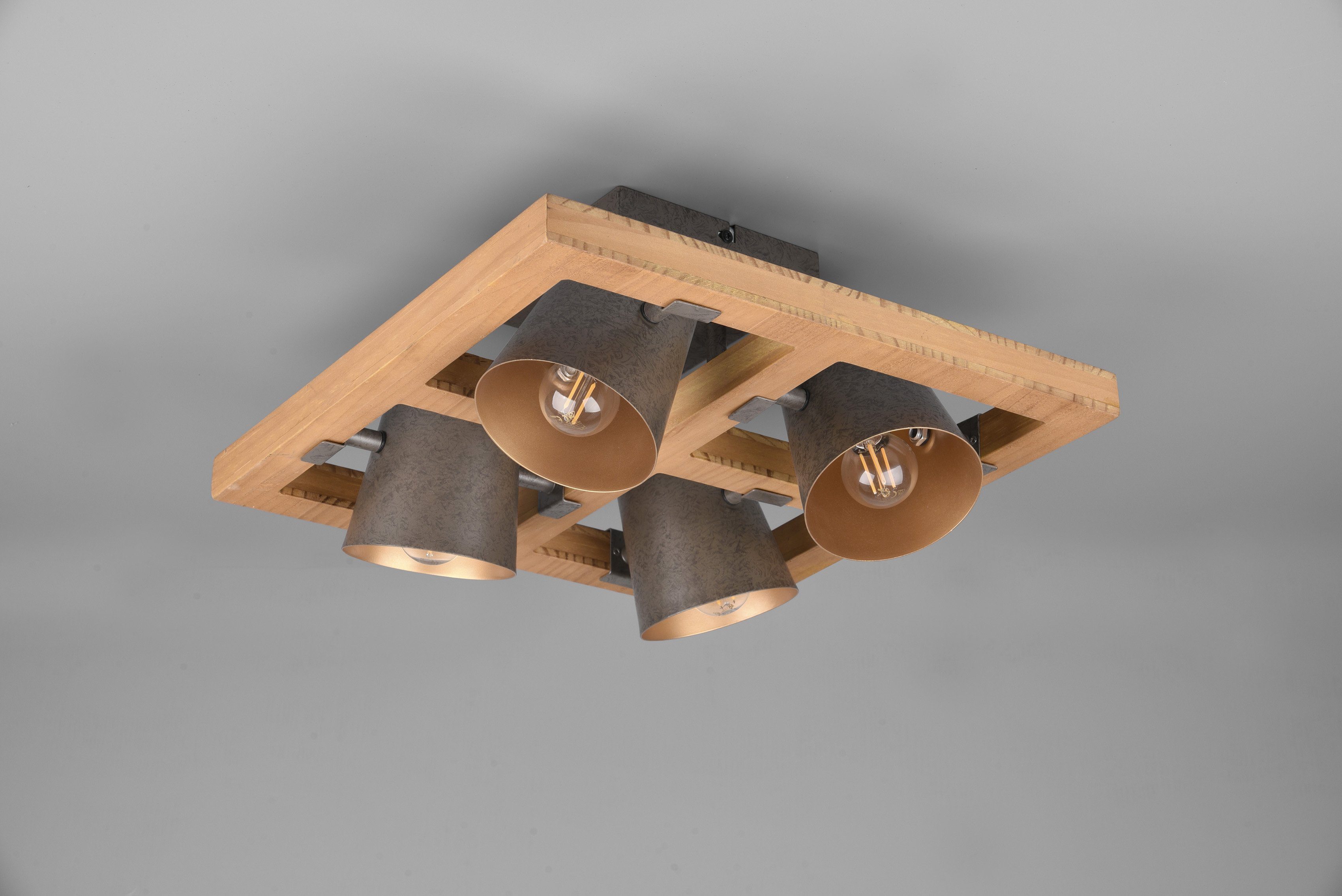 TRIO Leuchten Deckenleuchte Bell, Leuchtmittel wechselbar, ohne Leuchtmittel,  Warmweiß, 4-flammig mit Schirmen in Glocken-Optik,  Holz-Nickel-Antik-Kombination, moderner Vintage-Stil mit Holz / Metall -  Kombination