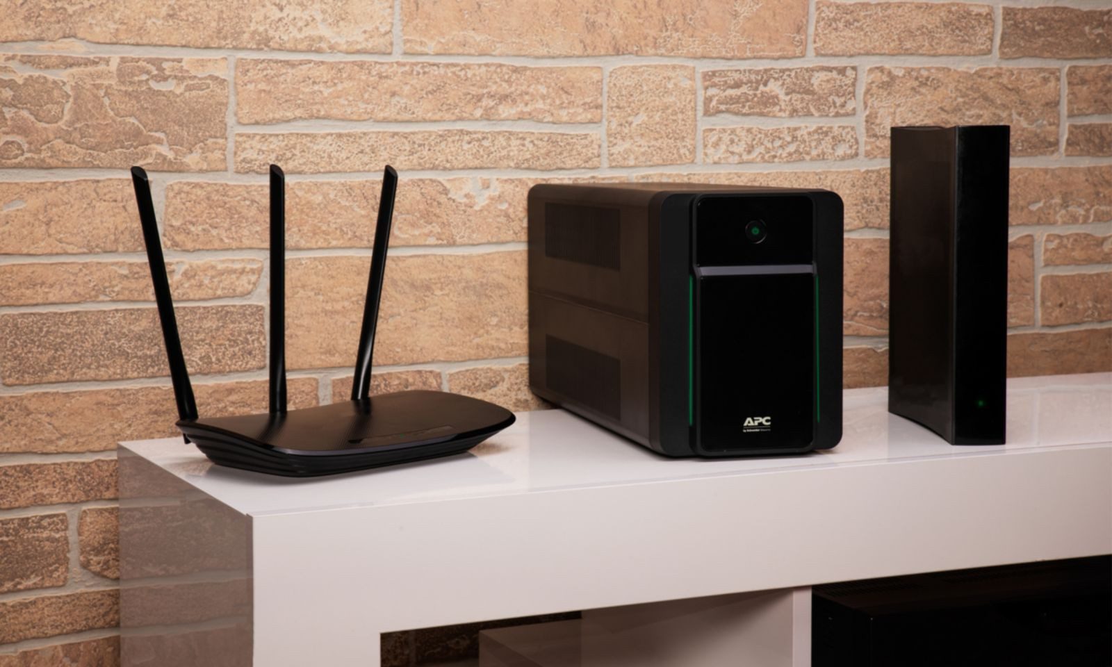 APC USV-Anlage Back-UPS BX1600MI 1600VA 900W