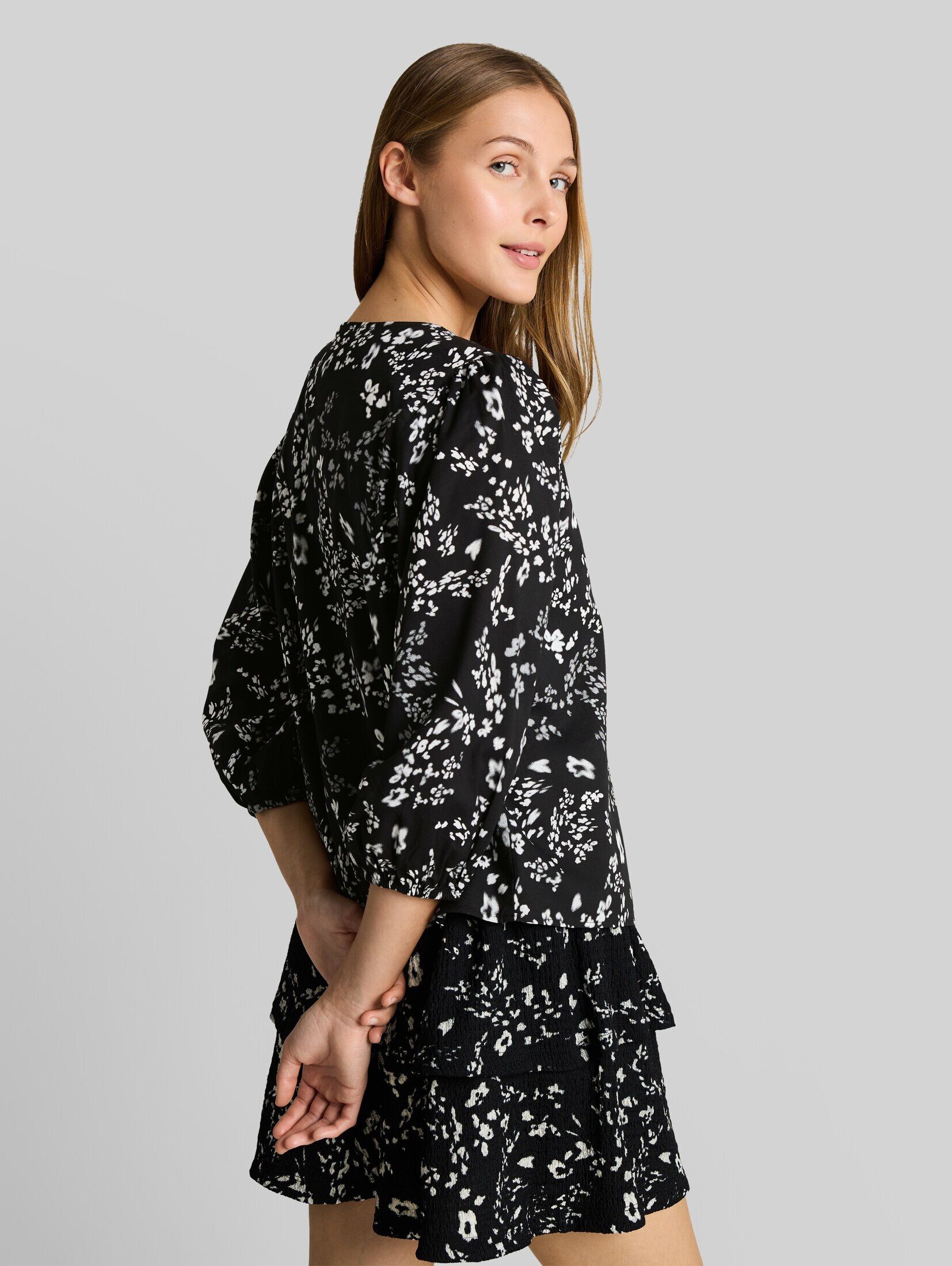 TOM TAILOR Denim Kurzarmbluse Blusen & Shirts Bluse mit Blumenmuster